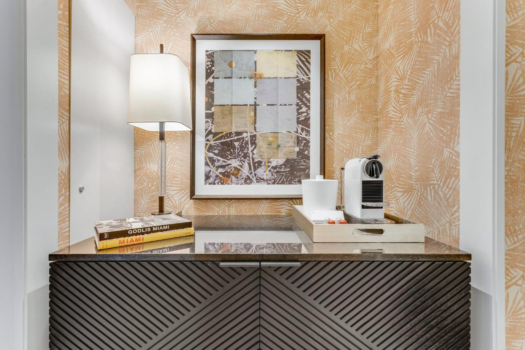 Classic Room,1730021257:JPEG