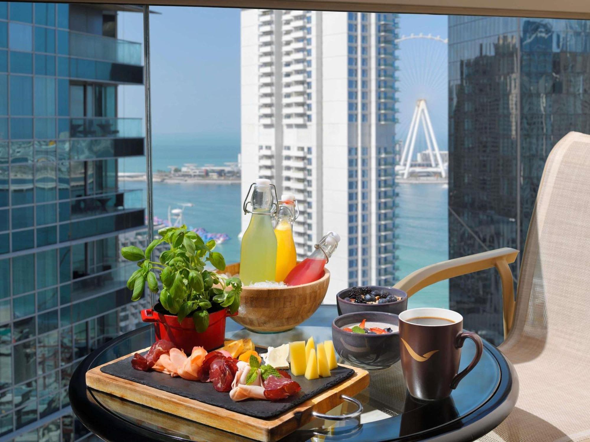 Deluxe King Partial Sea View Balcony