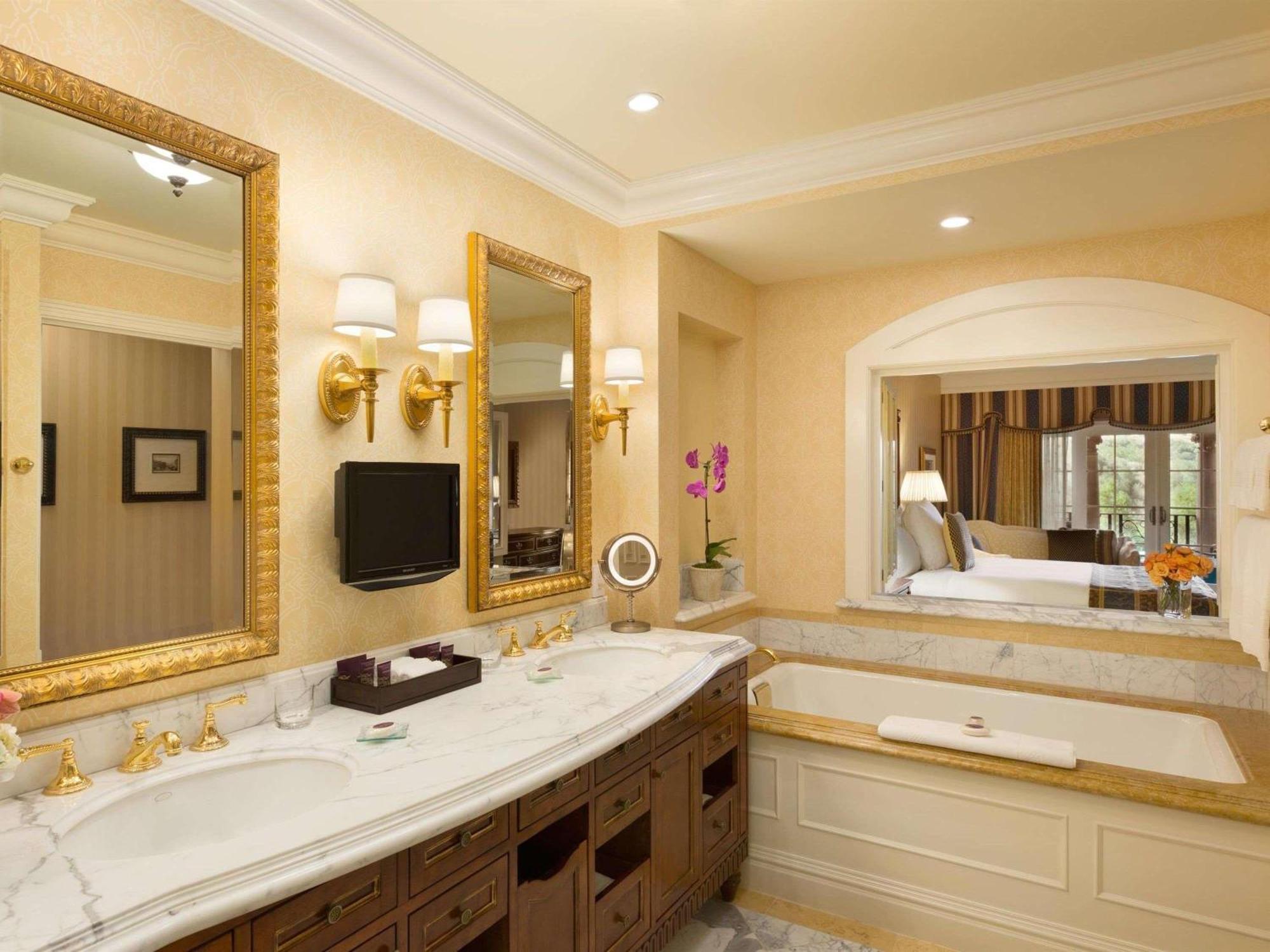 Fairmont King Room Resort Views