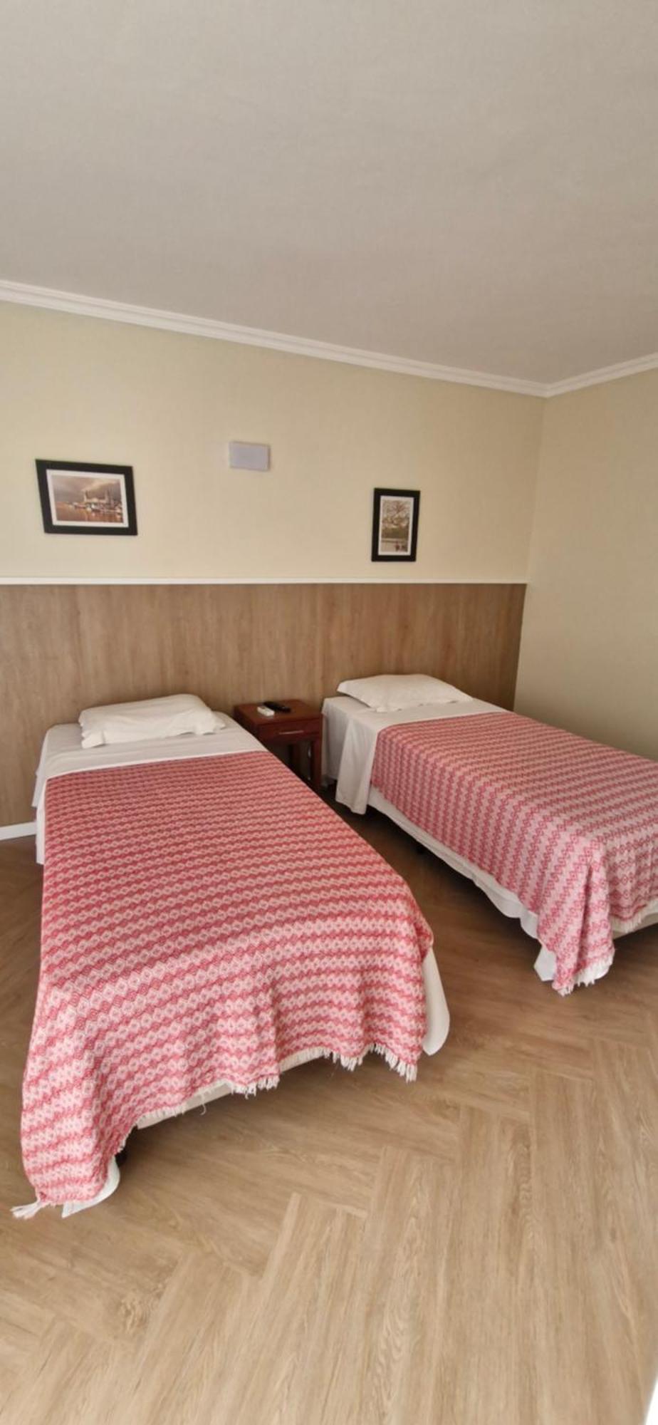 Twin Room,1730032650:JPEG