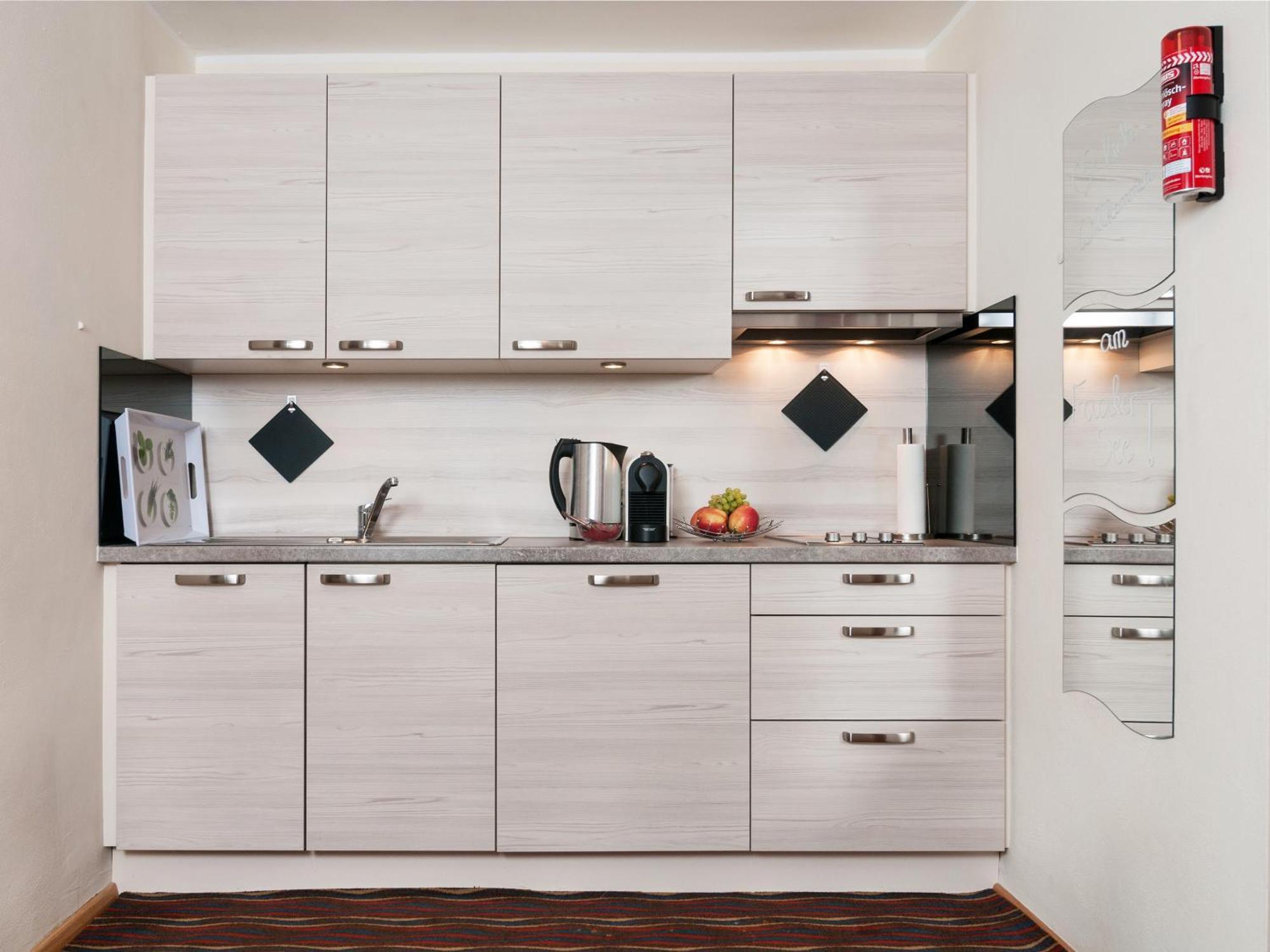 Superior One-Bedroom Apartment
