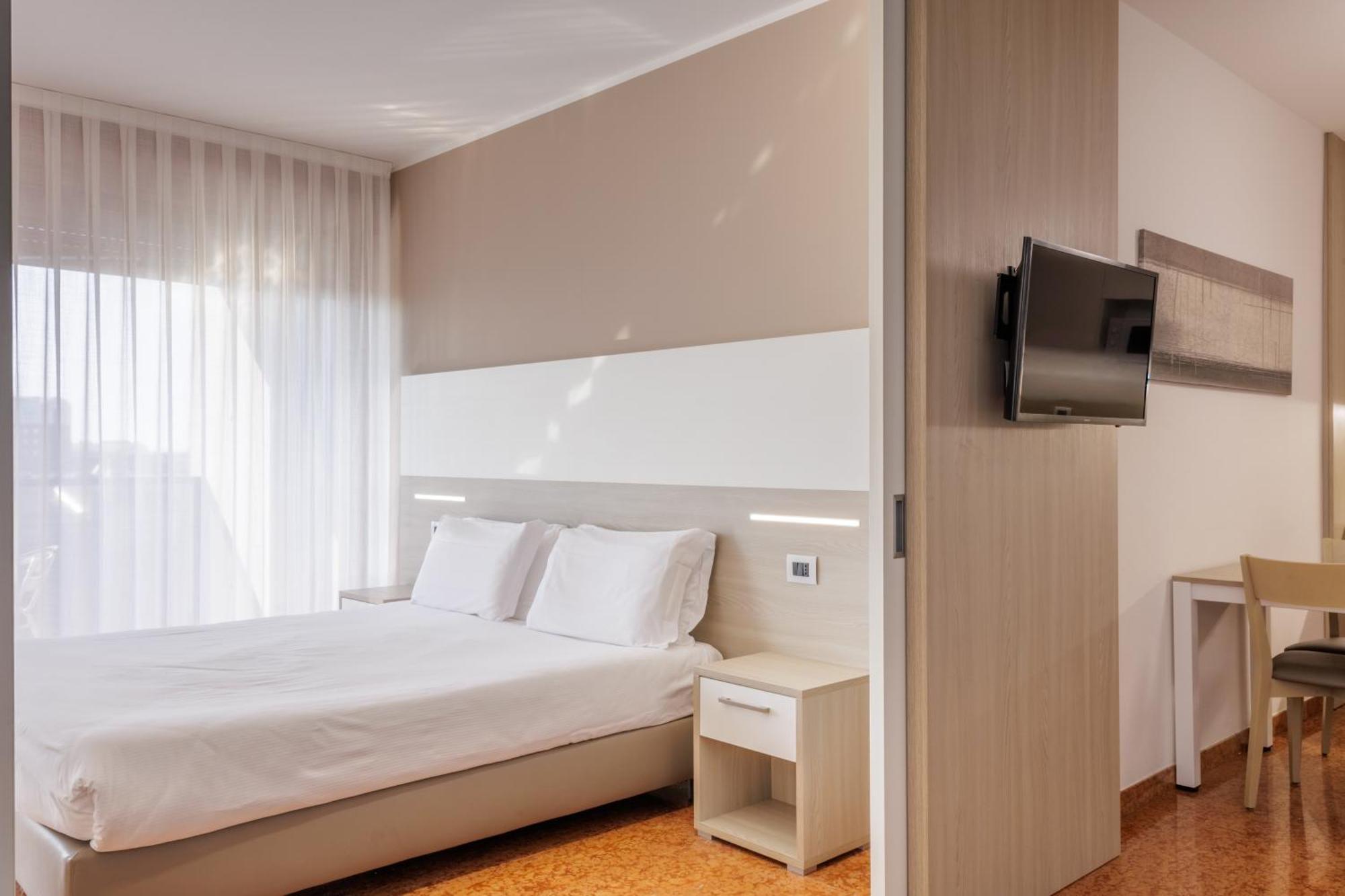 Superior One-Bedroom Apartment
