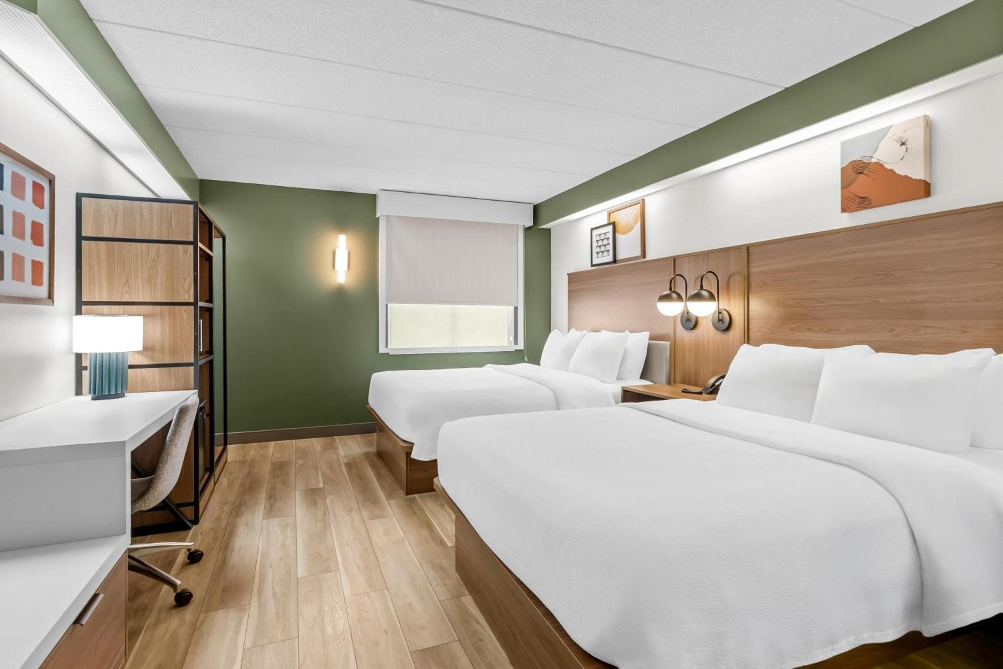 Queen Room Two Queen Beds