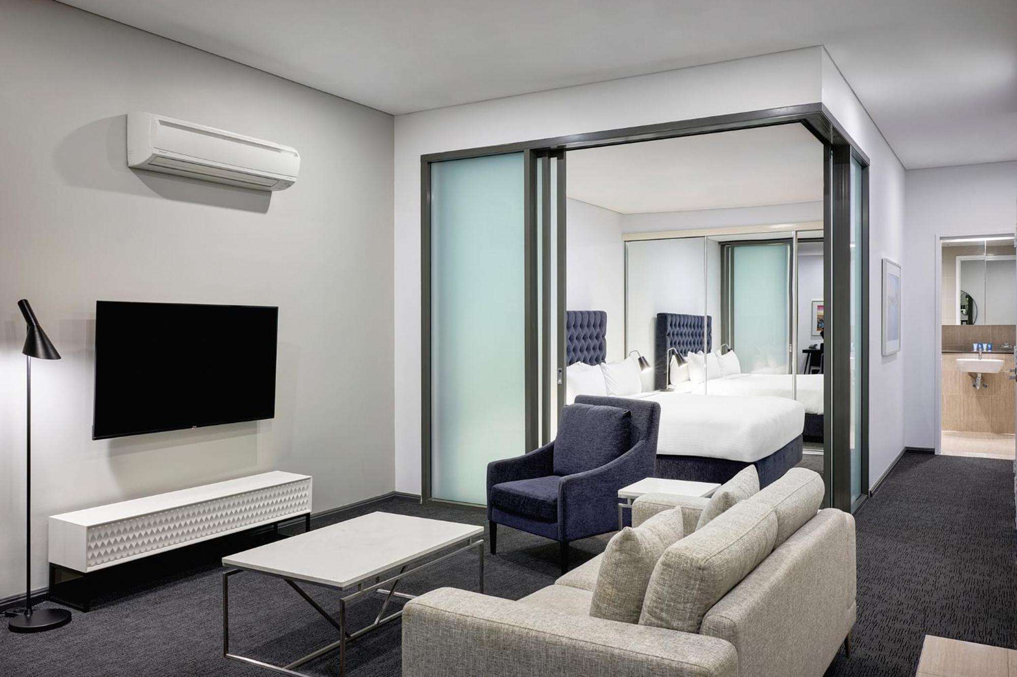 Studio Cube Suite