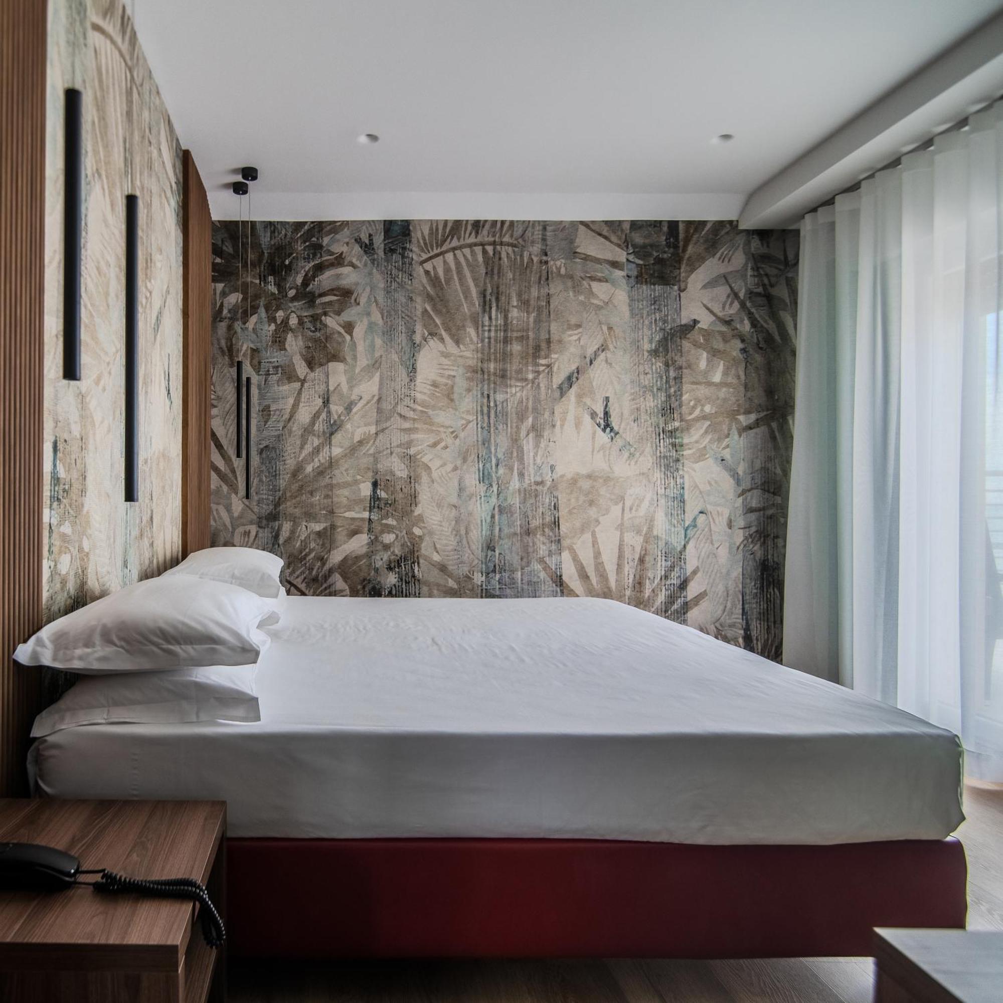 Superior Double or Twin Room Sea View