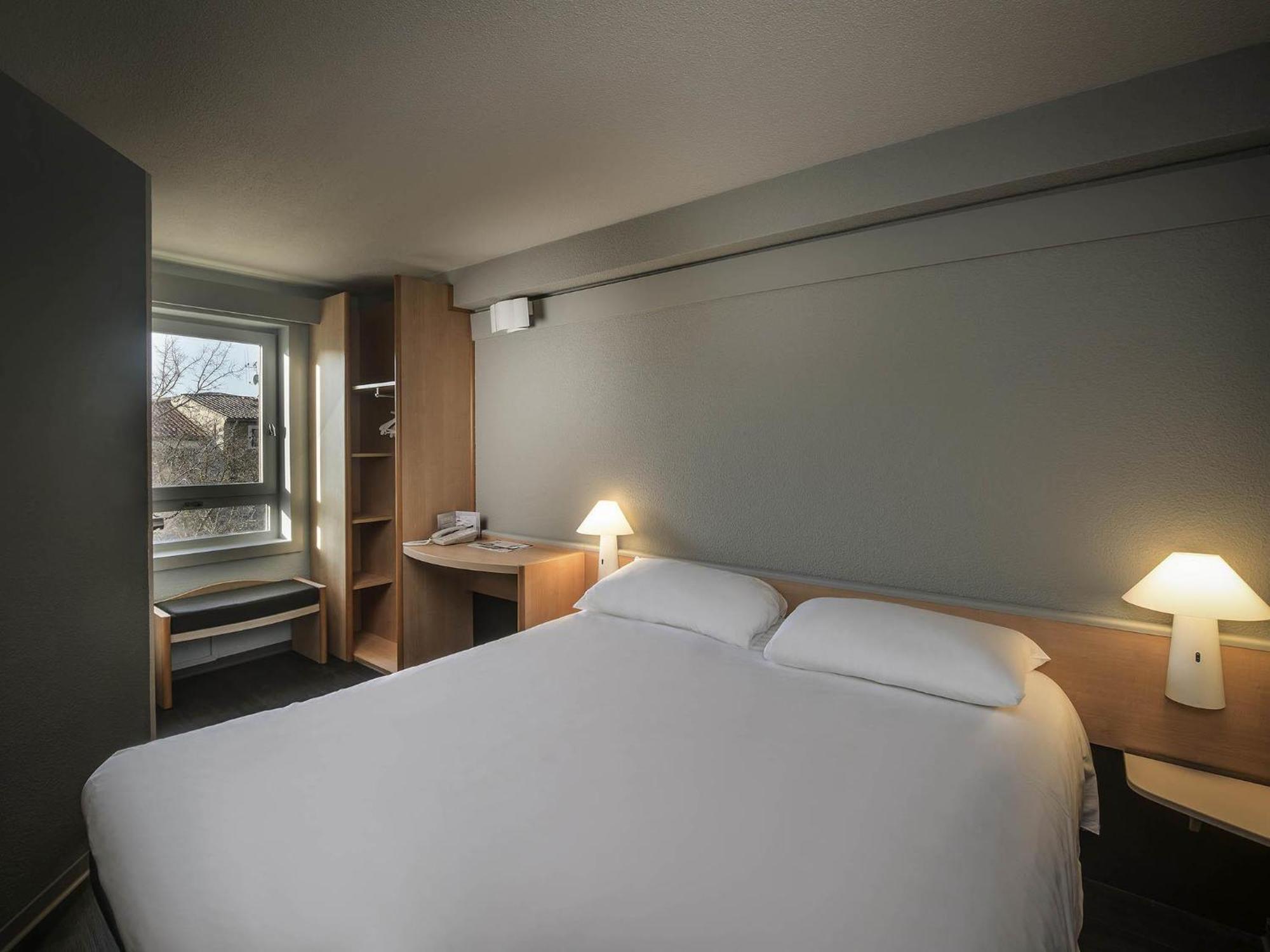 Standard Double Room with Double Bed,126890178:JPEG