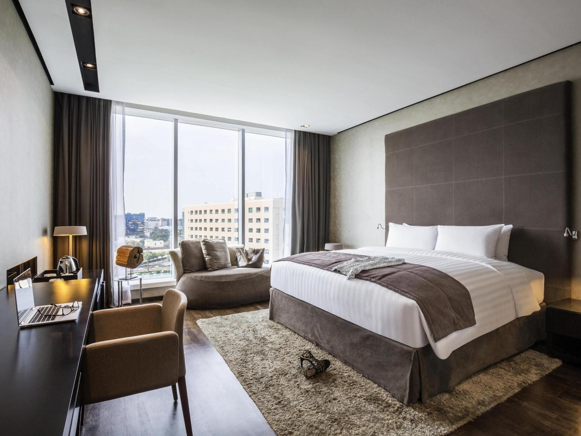 Superior King Room