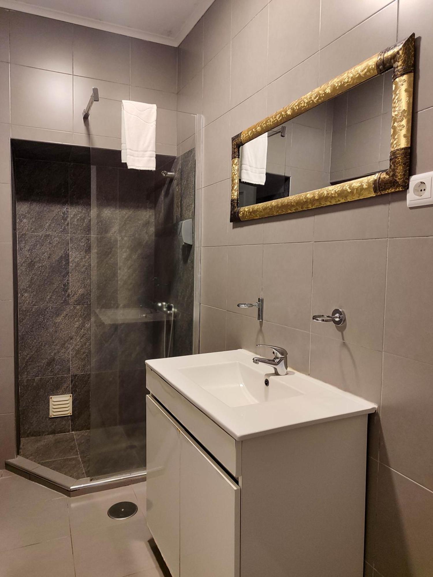 Deluxe Double Room,1730071927:JPEG