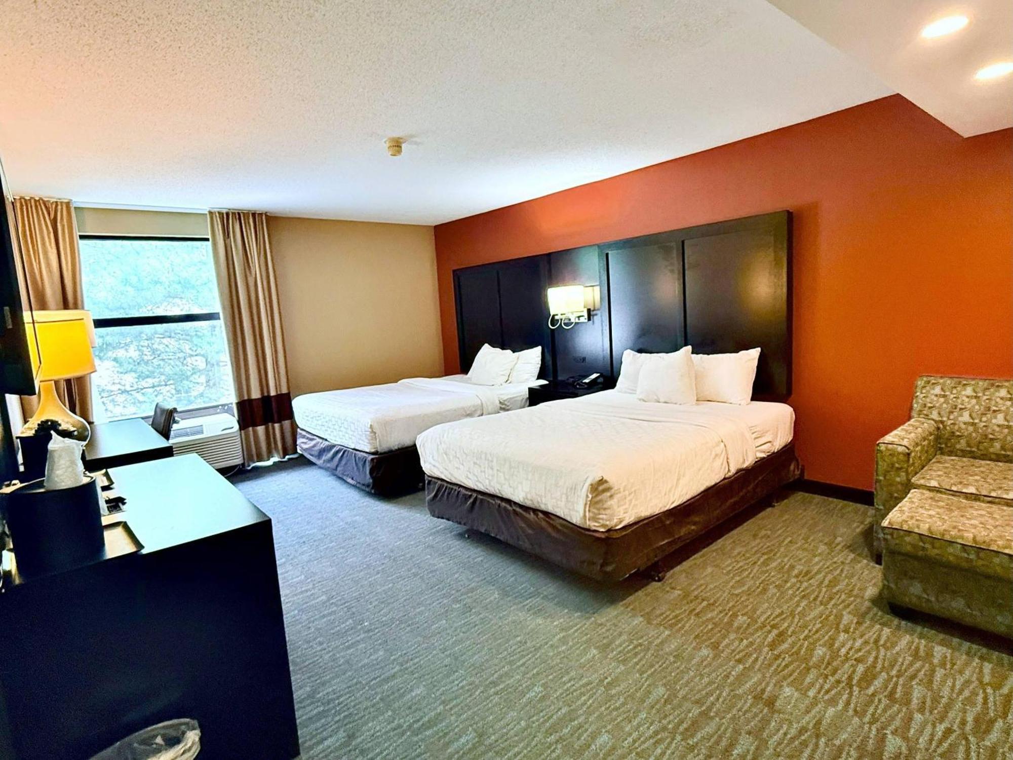 Queen Room Two Queen Beds