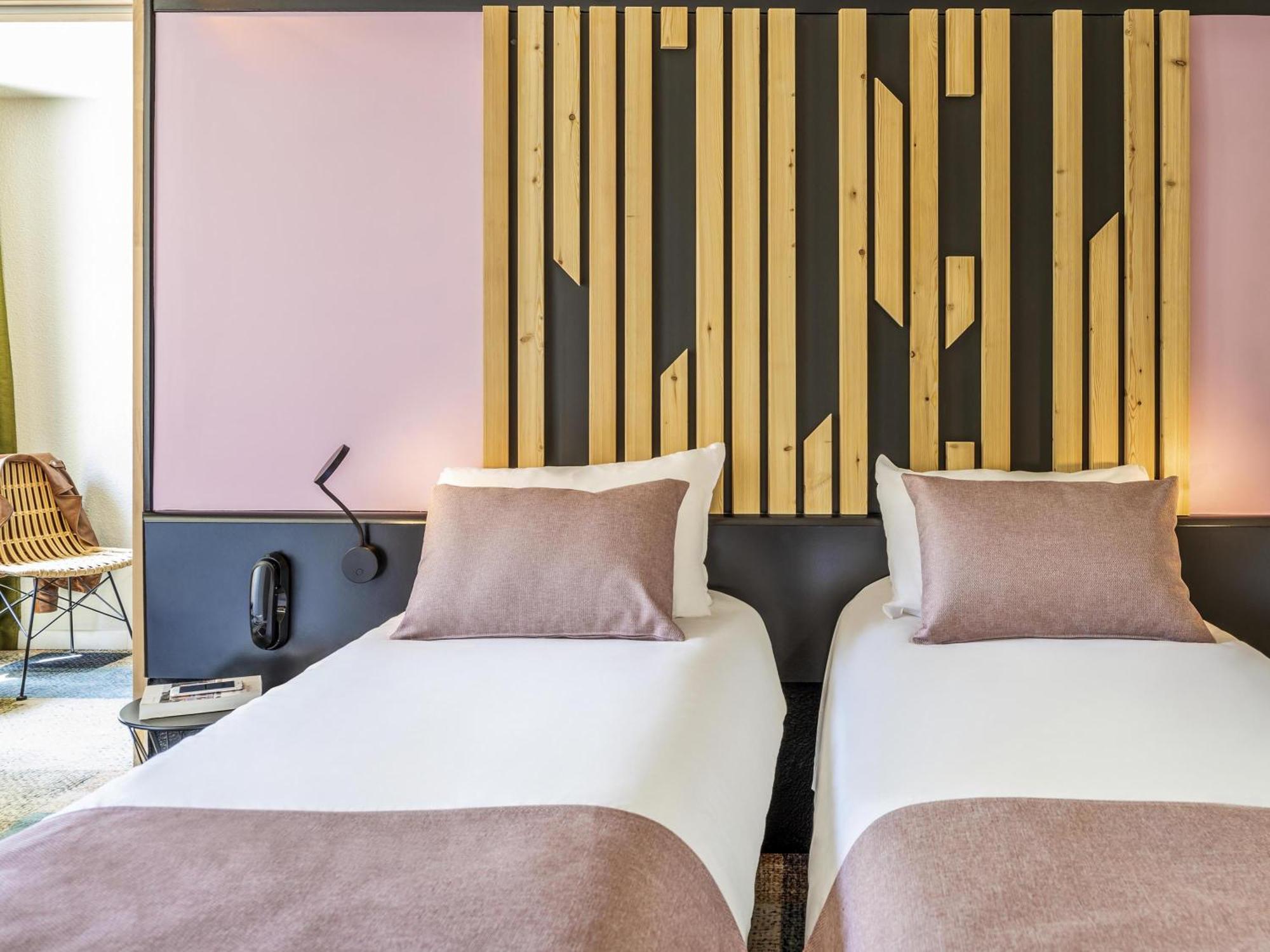Standard Twin Room,1765755299:JPEG