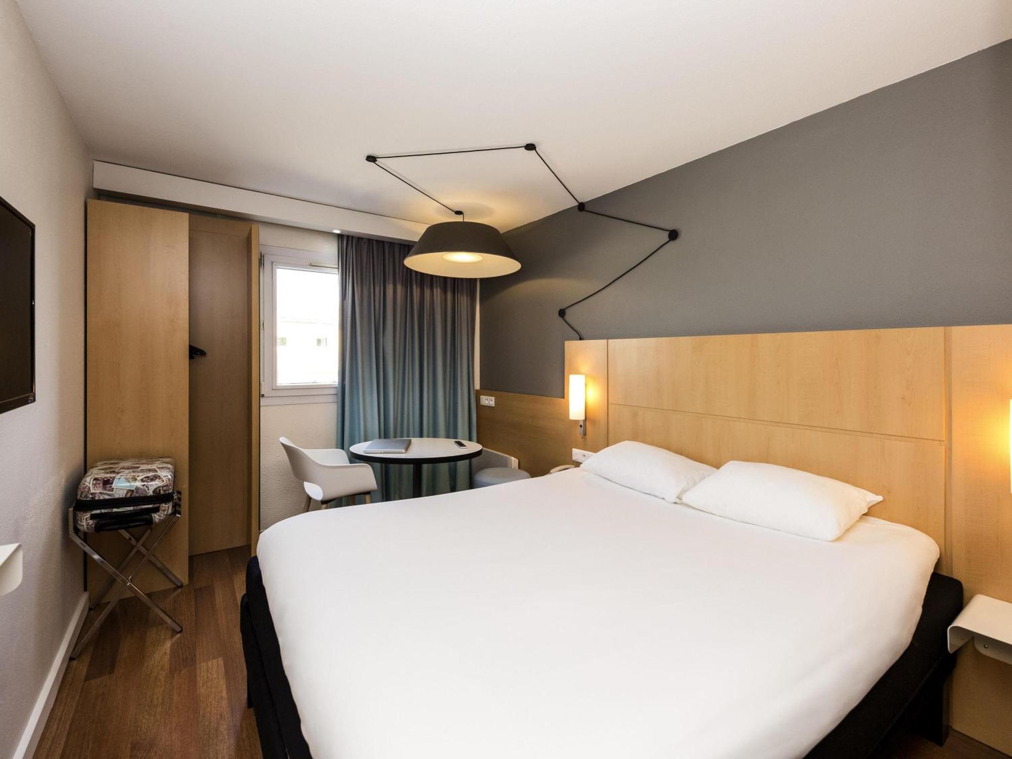 Standard Double Room,1731393406:JPEG
