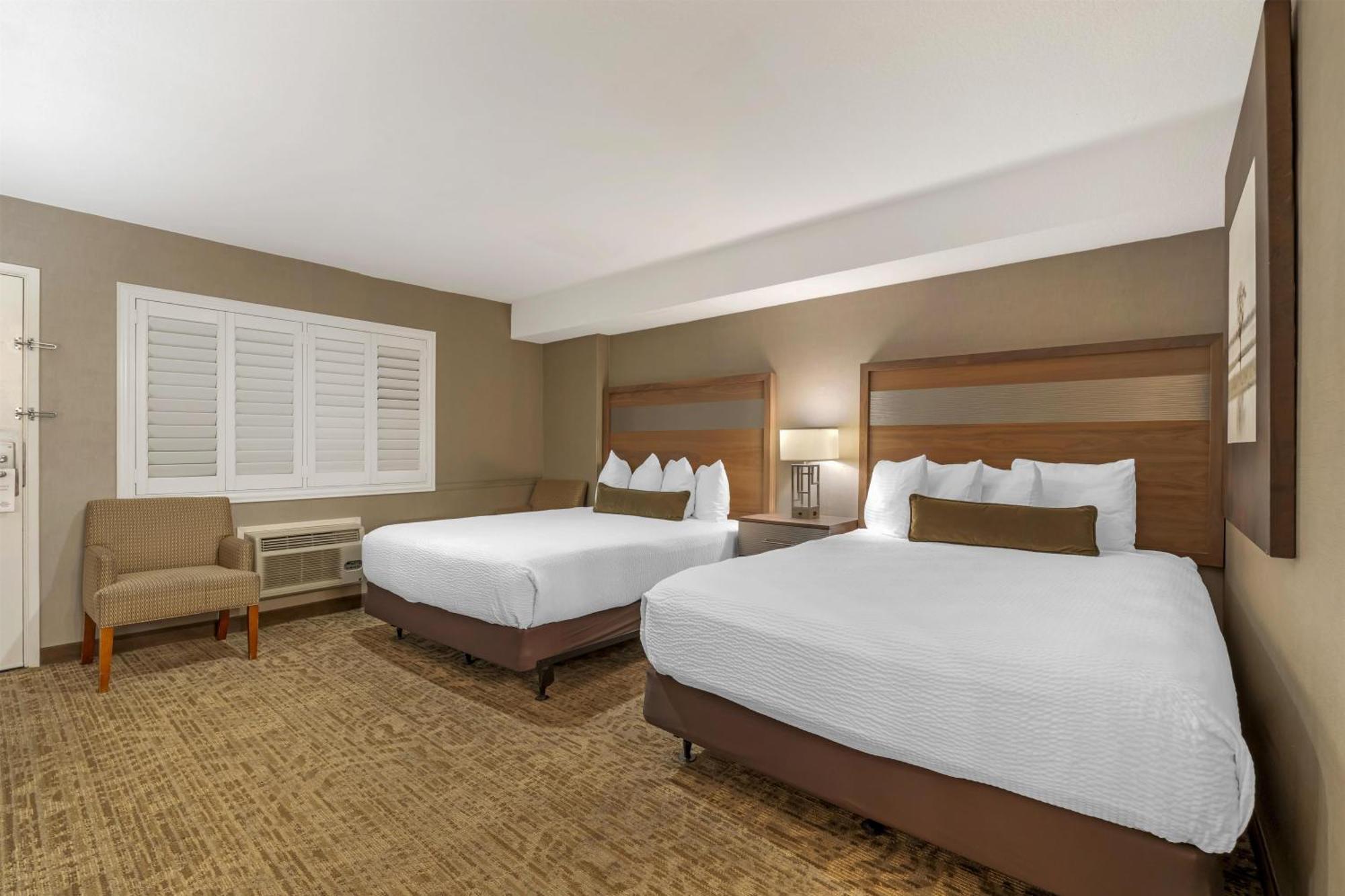 Queen Room Two Queen Beds Non-Smoking
