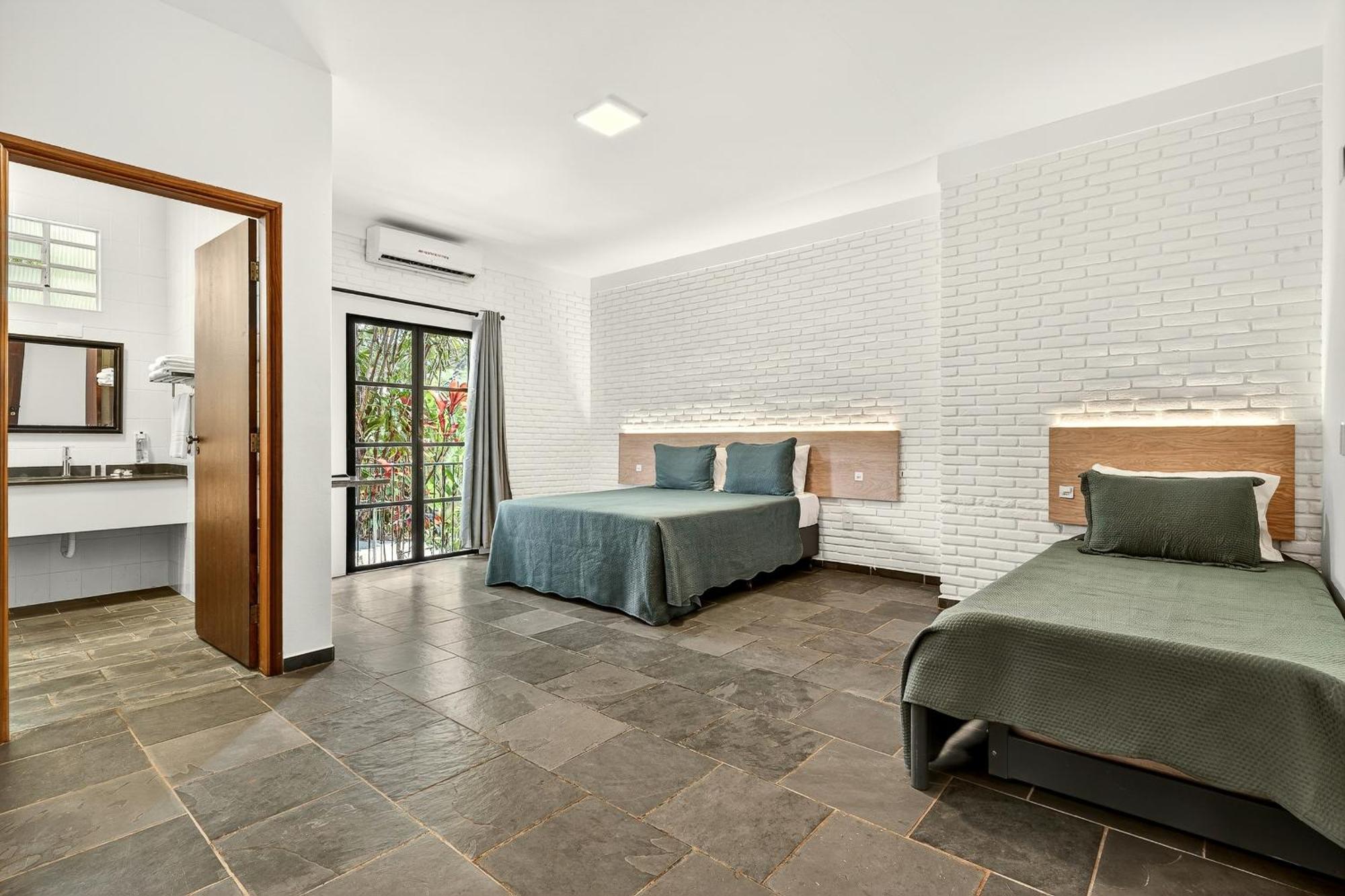 Standard Apartment,1731396496:JPEG