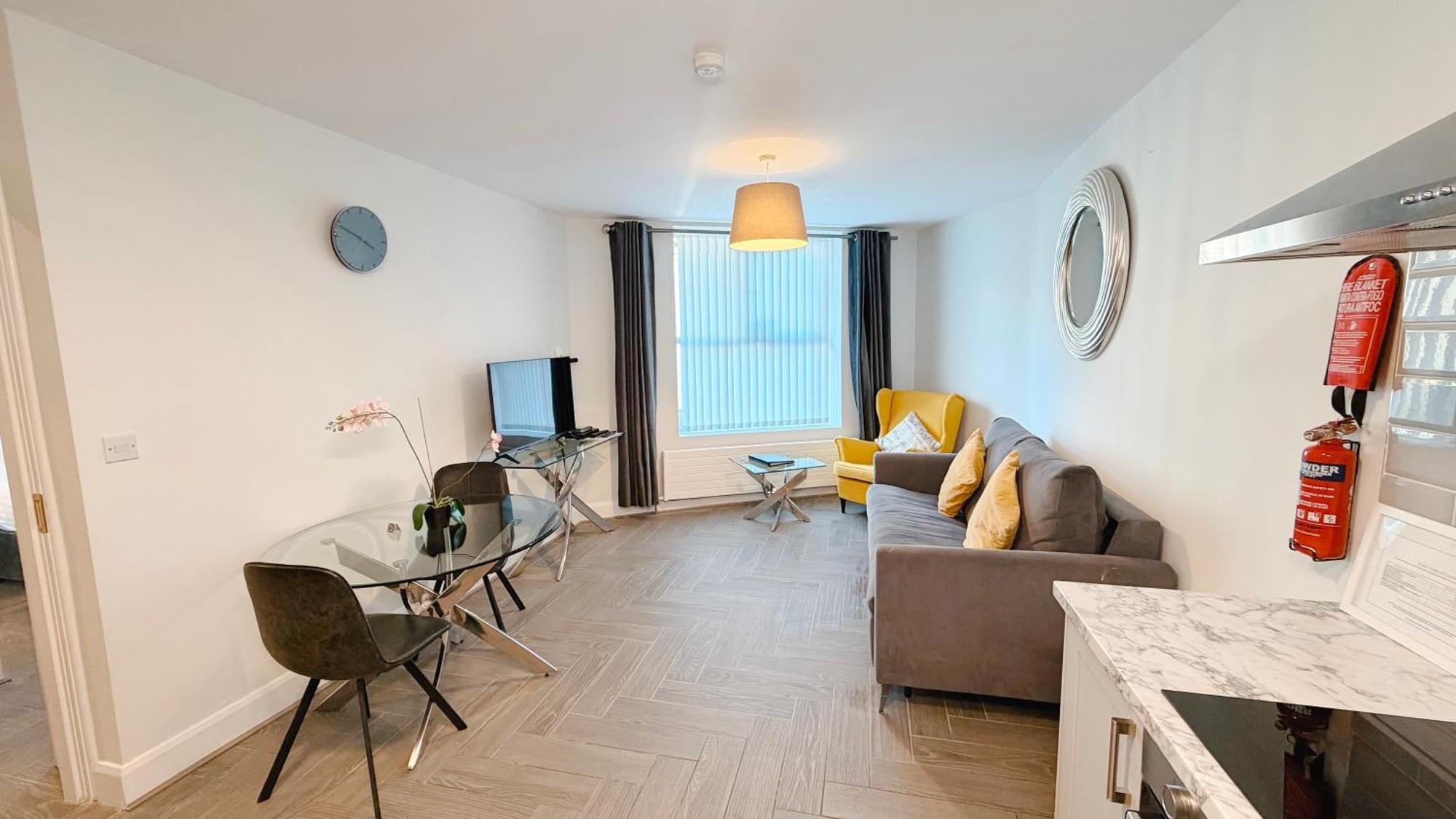 One-Bedroom Apartment