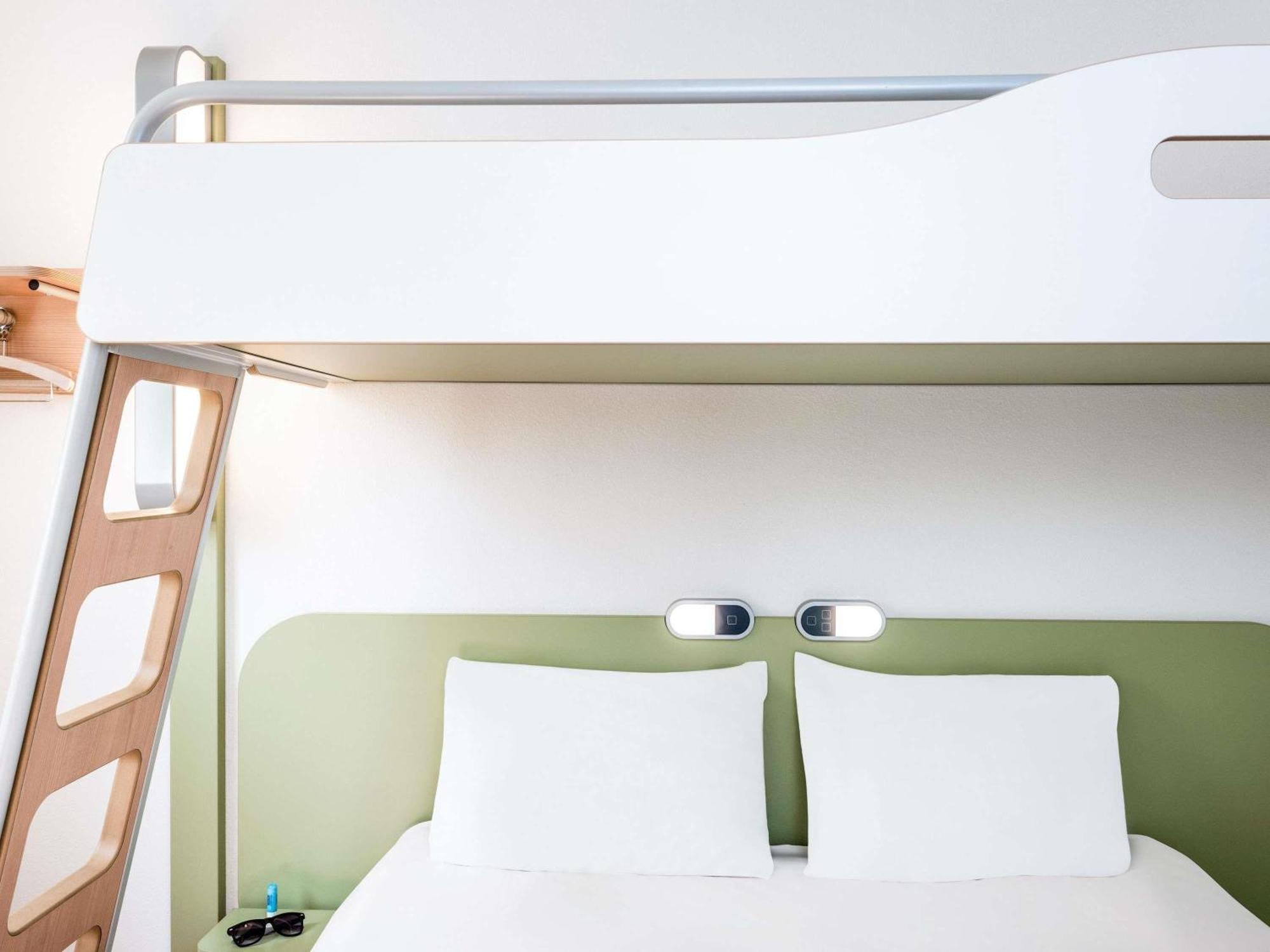 Triple Room Double Bed Bunk Bed