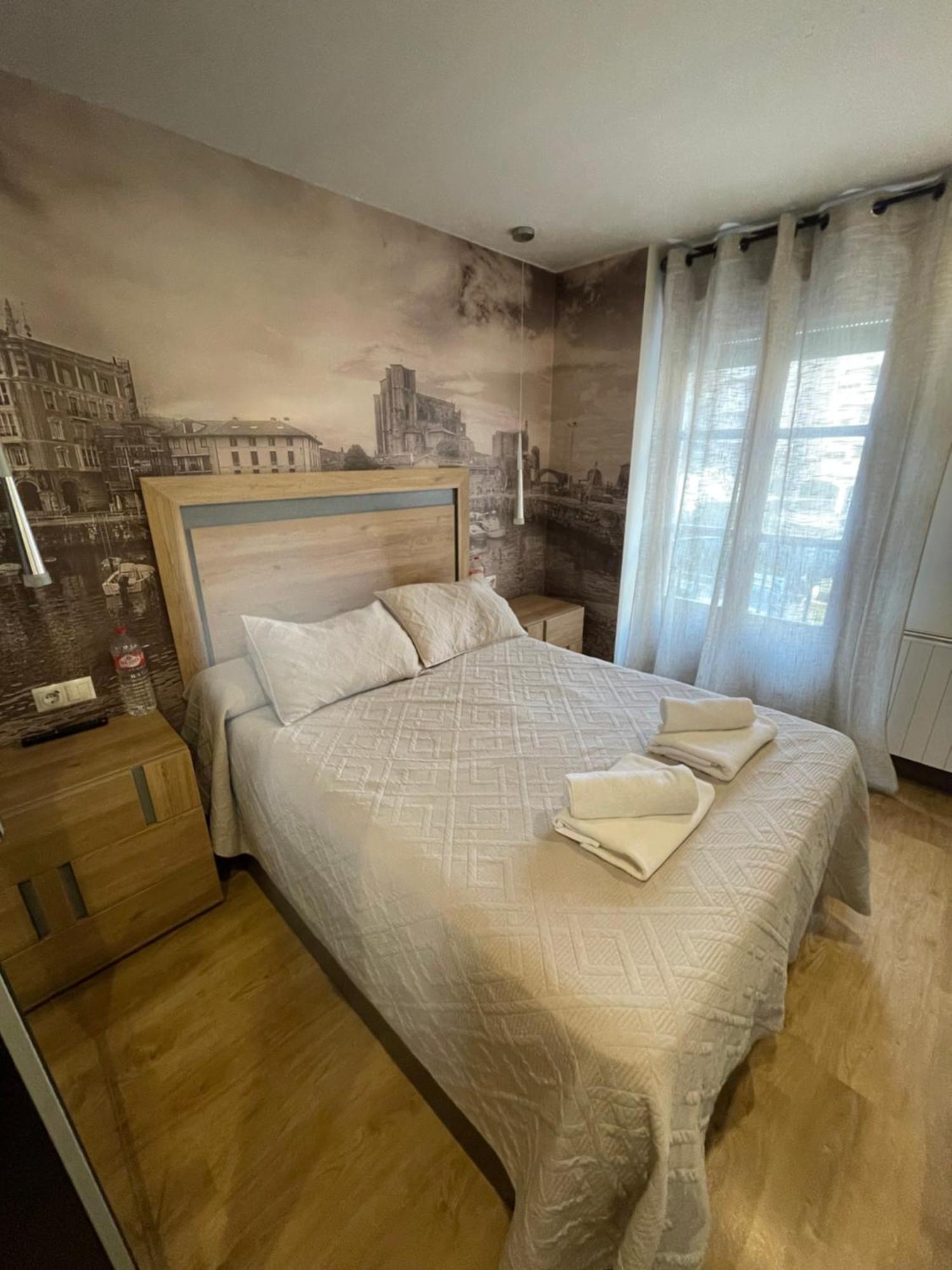 Double Room Private Bathroom