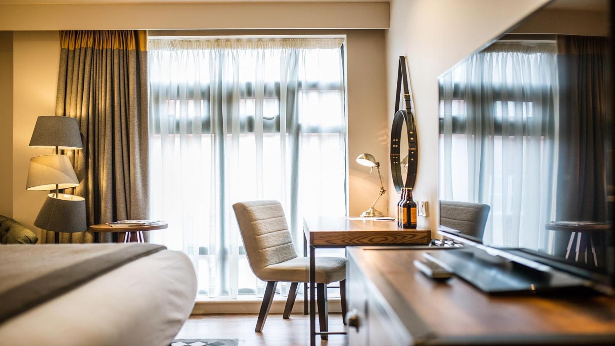 Standard King Room