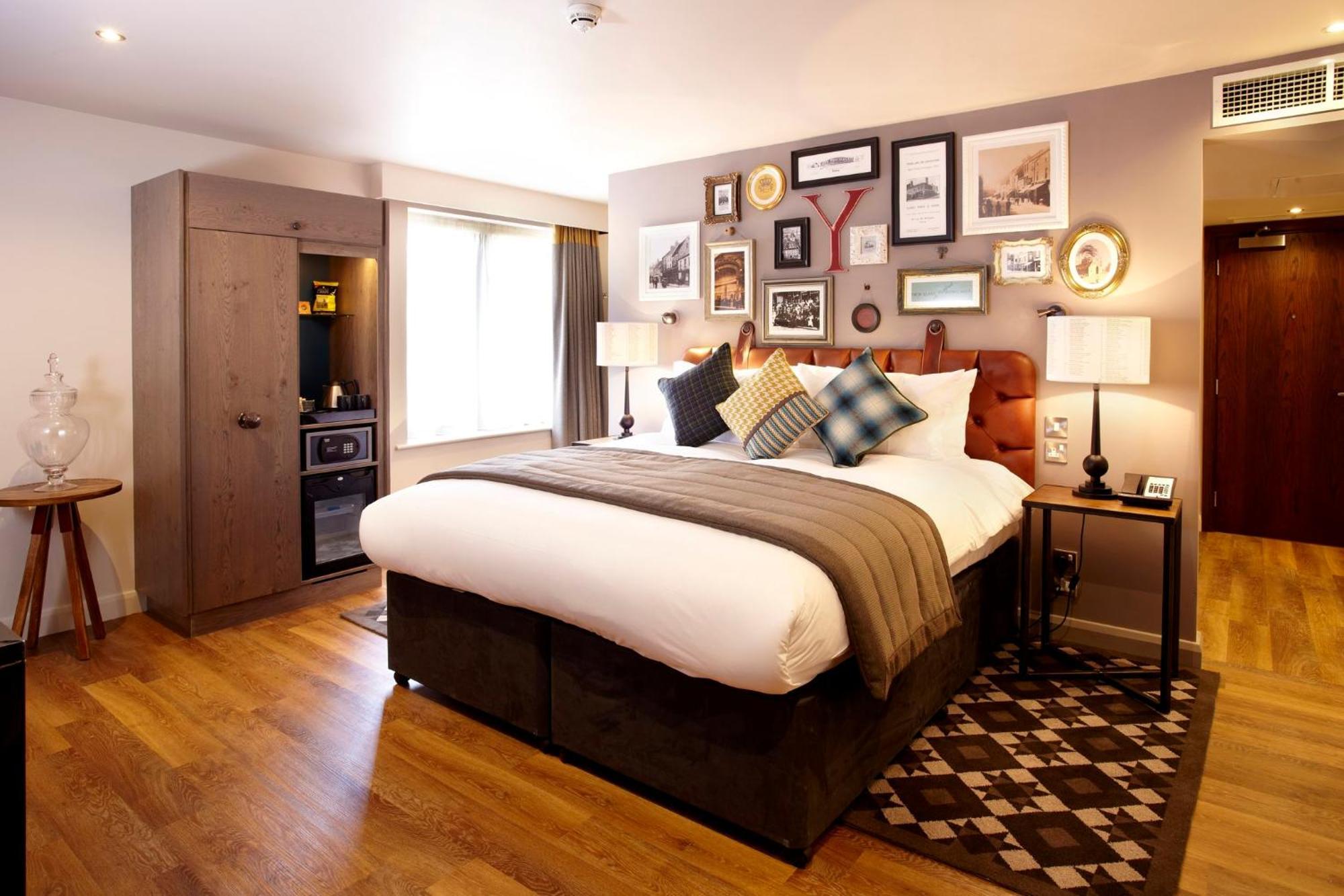 Standard King Room