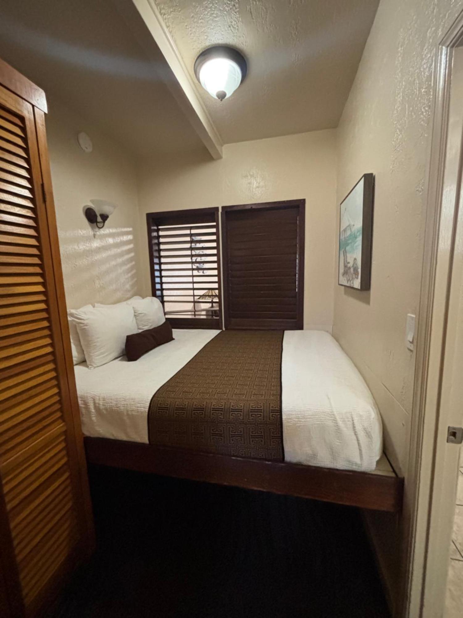 One Bedroom Captains Bed #137