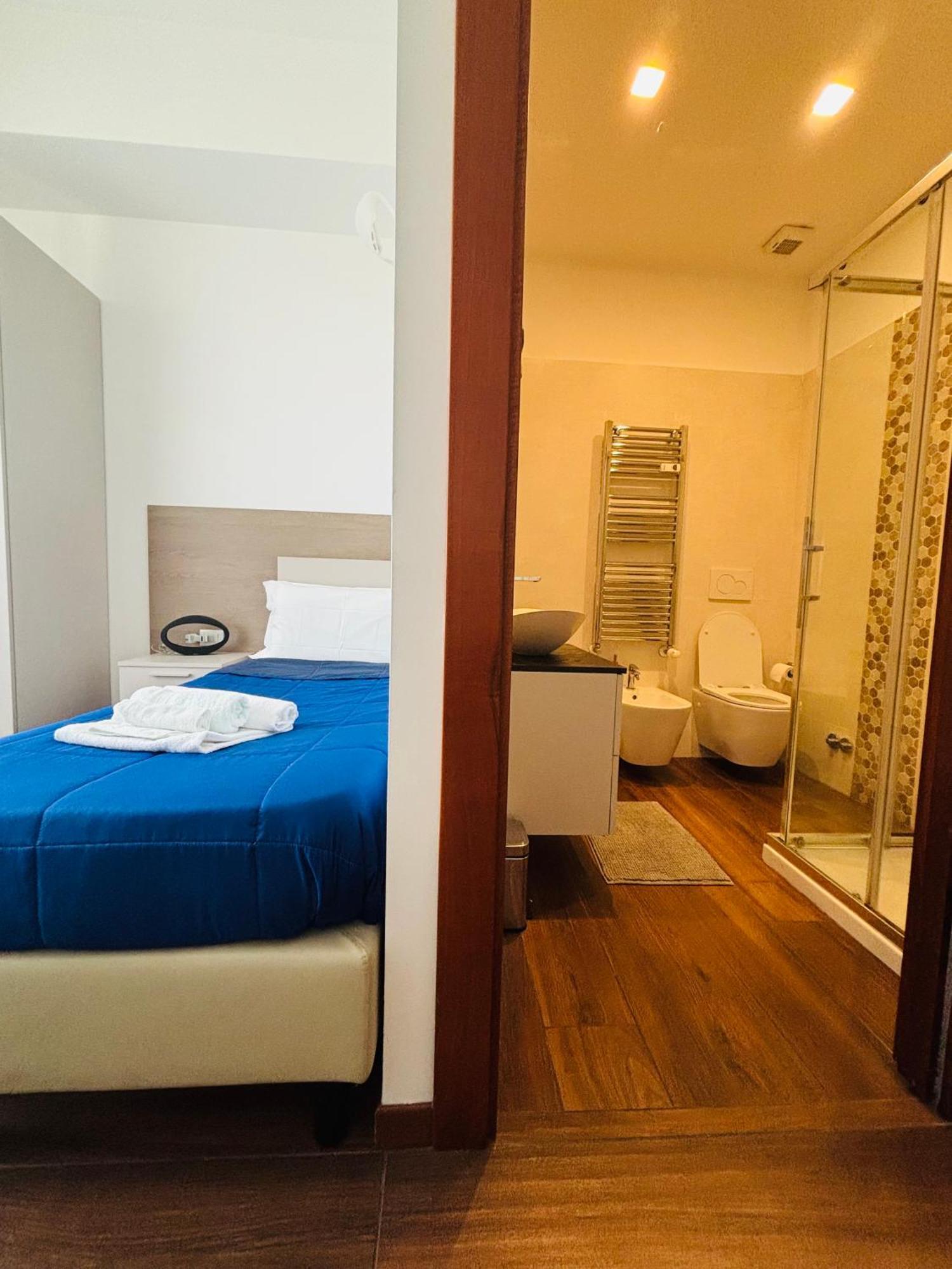 Deluxe Single Room