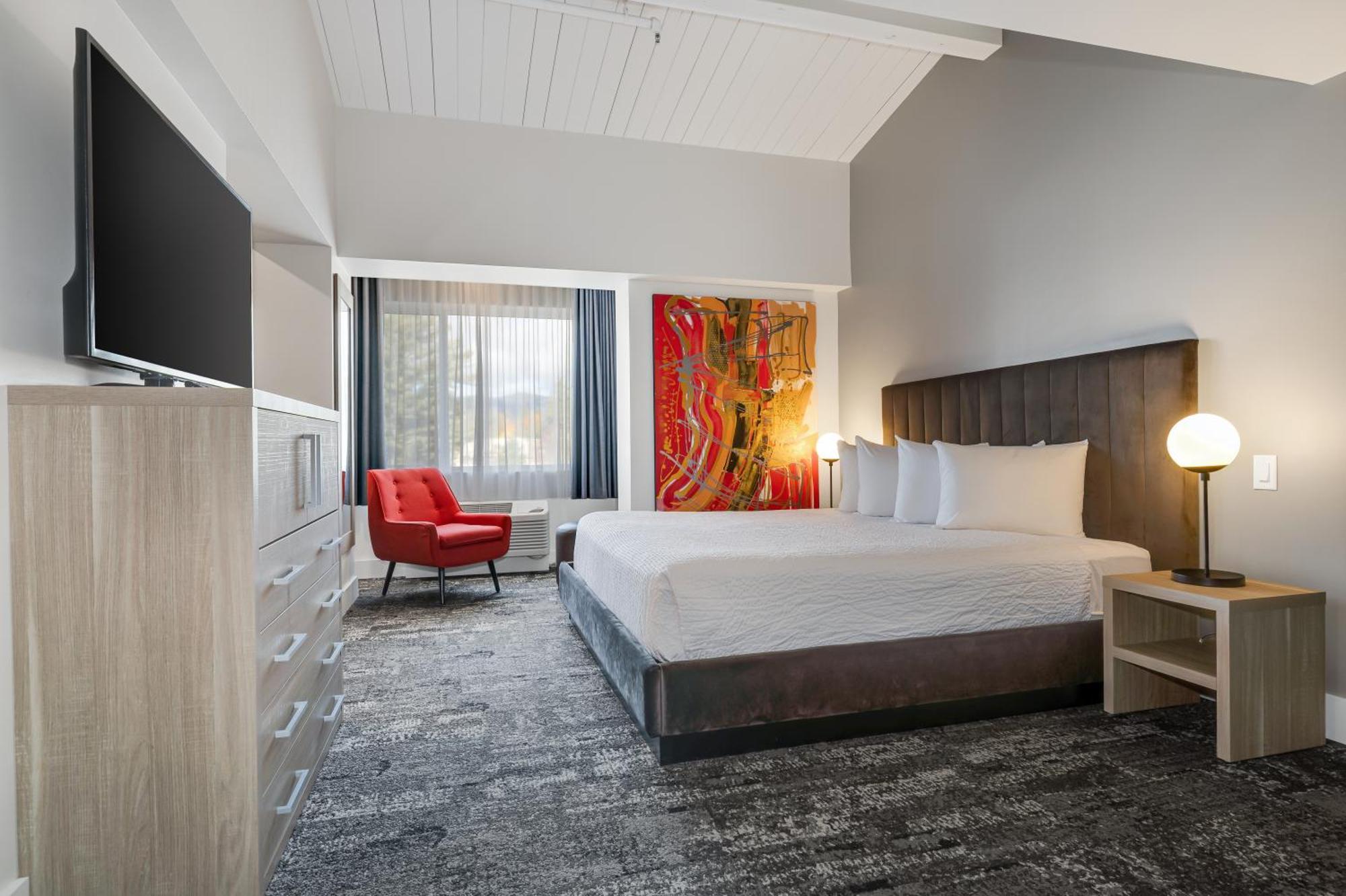 Standard King Room