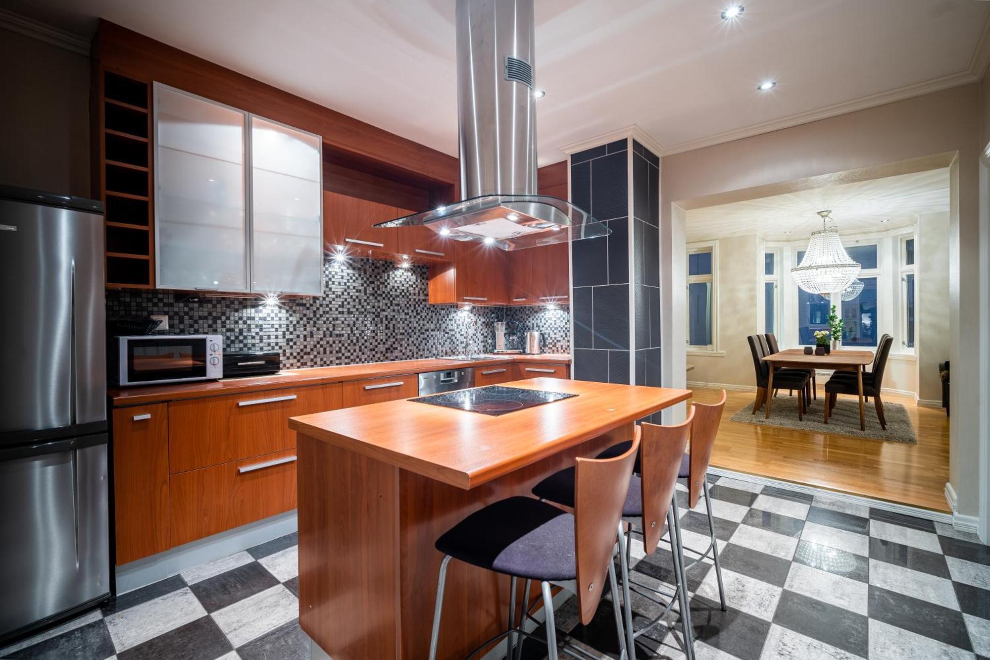 Three-Bedroom Deluxe Apartment