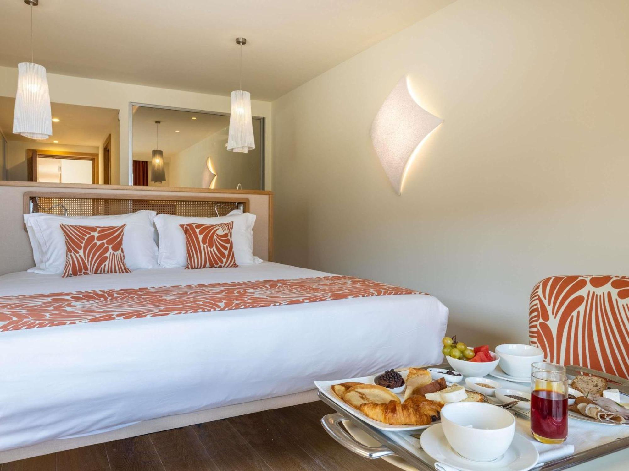 Deluxe Double or Twin Room Sea View