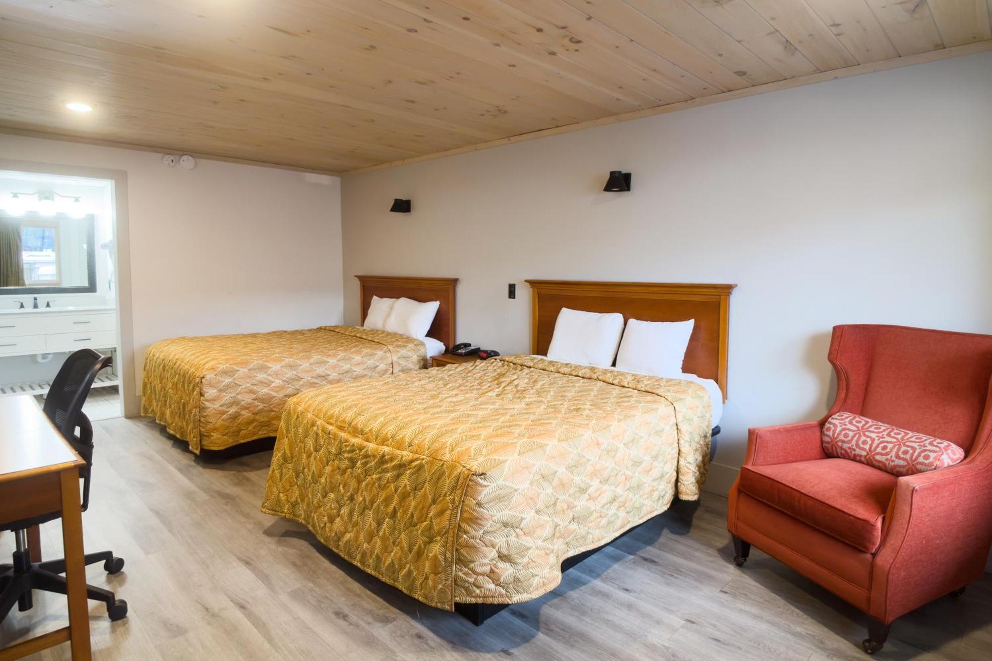 2 Queen Beds River View,1731733988:JPEG