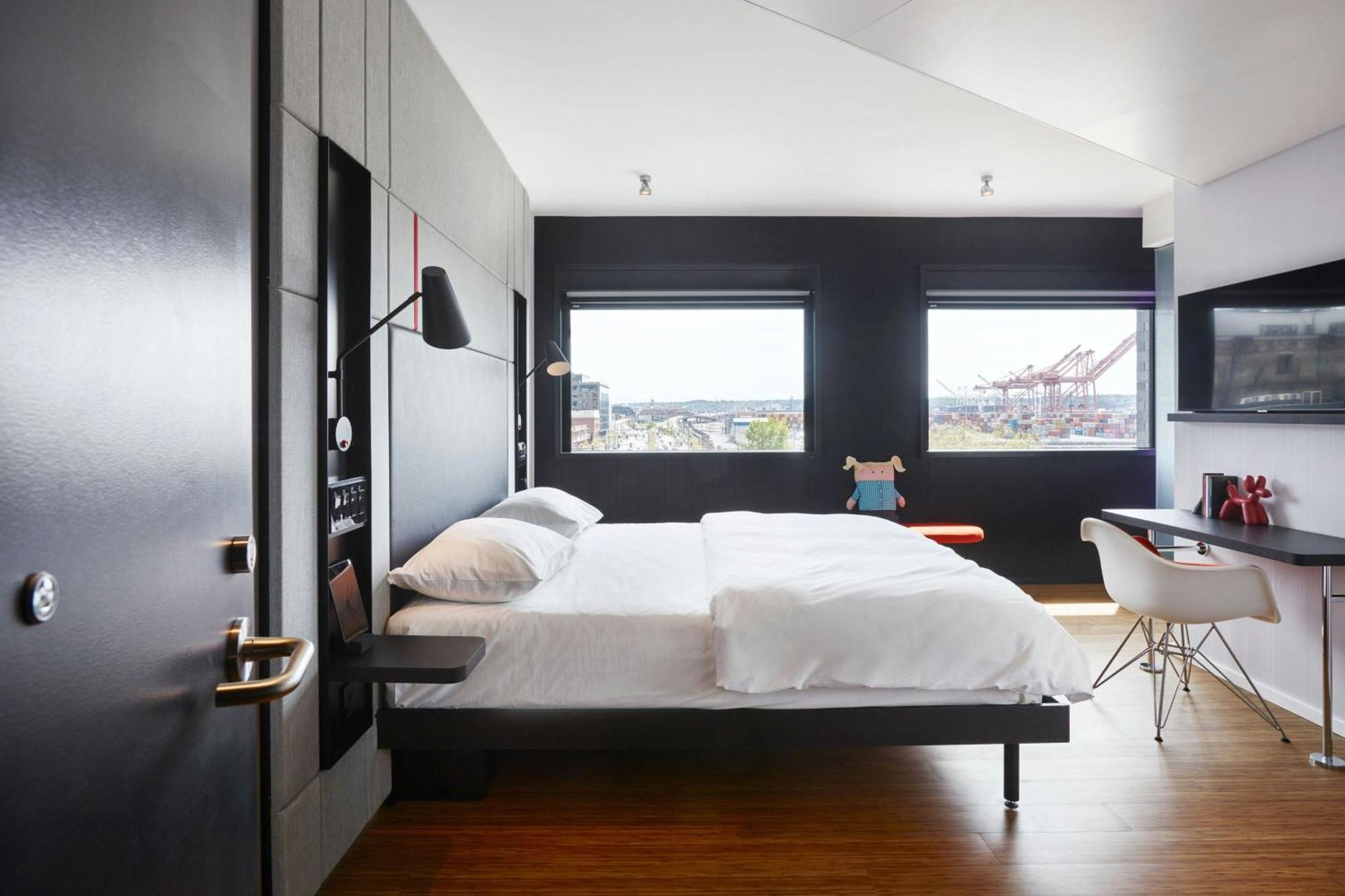 Zimmer mit Kingsize-Bett, barrierefrei