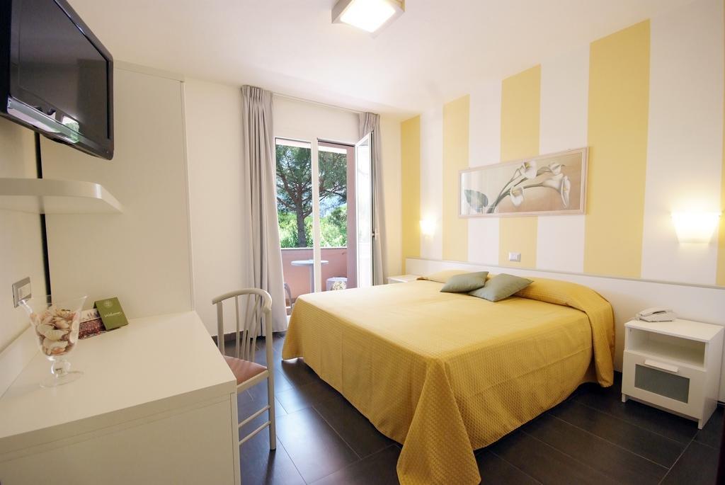 Double or Twin Room Balcony,173256219:JPEG