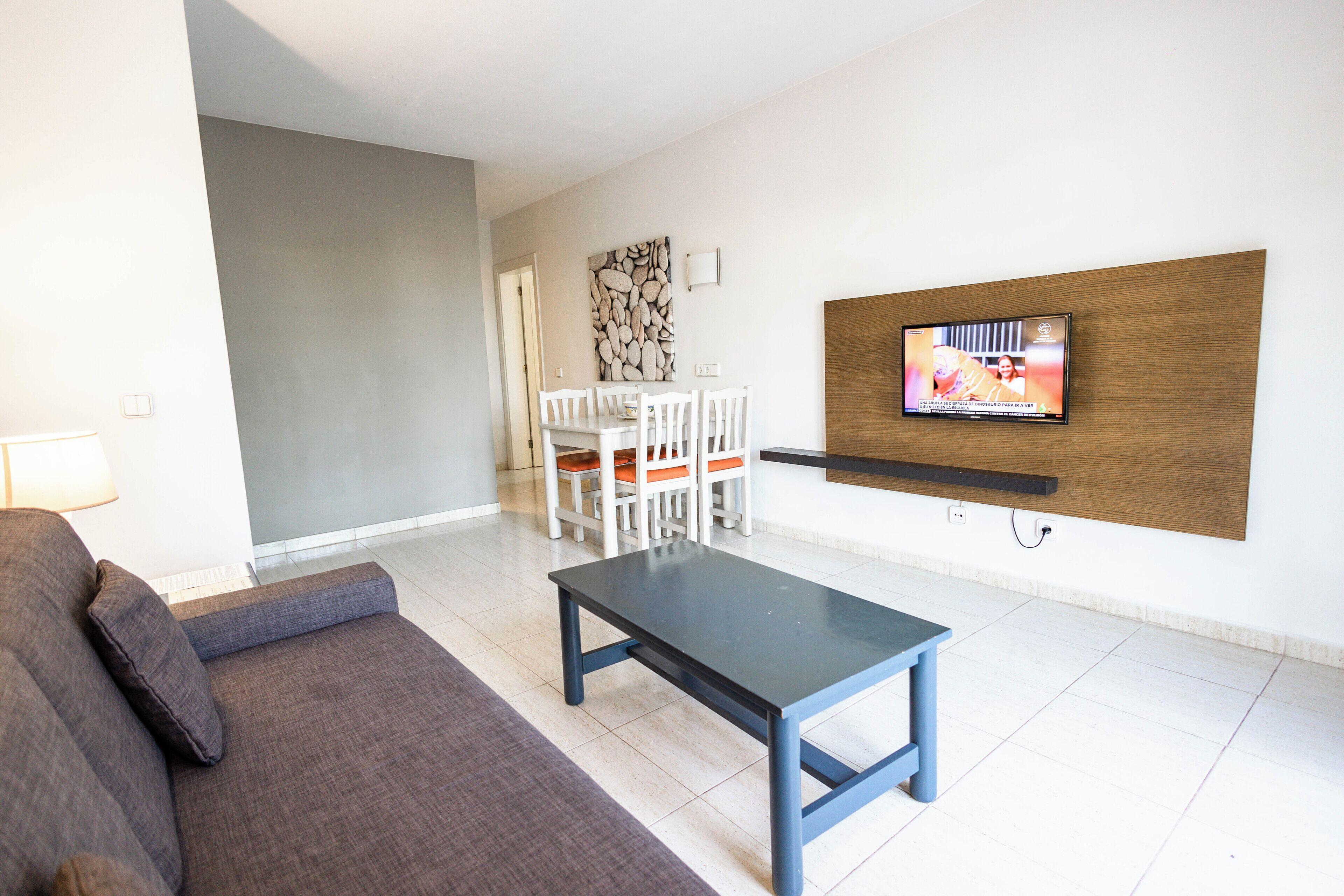 Classic 1 bedroom apartment