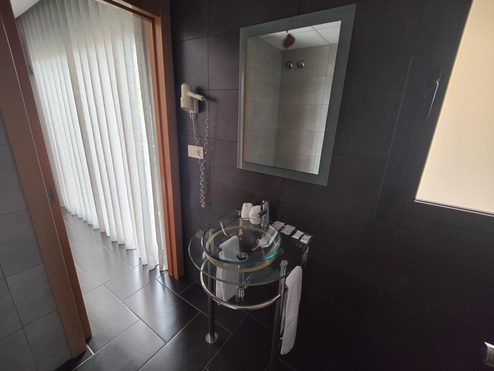 Double Room Private Bathroom