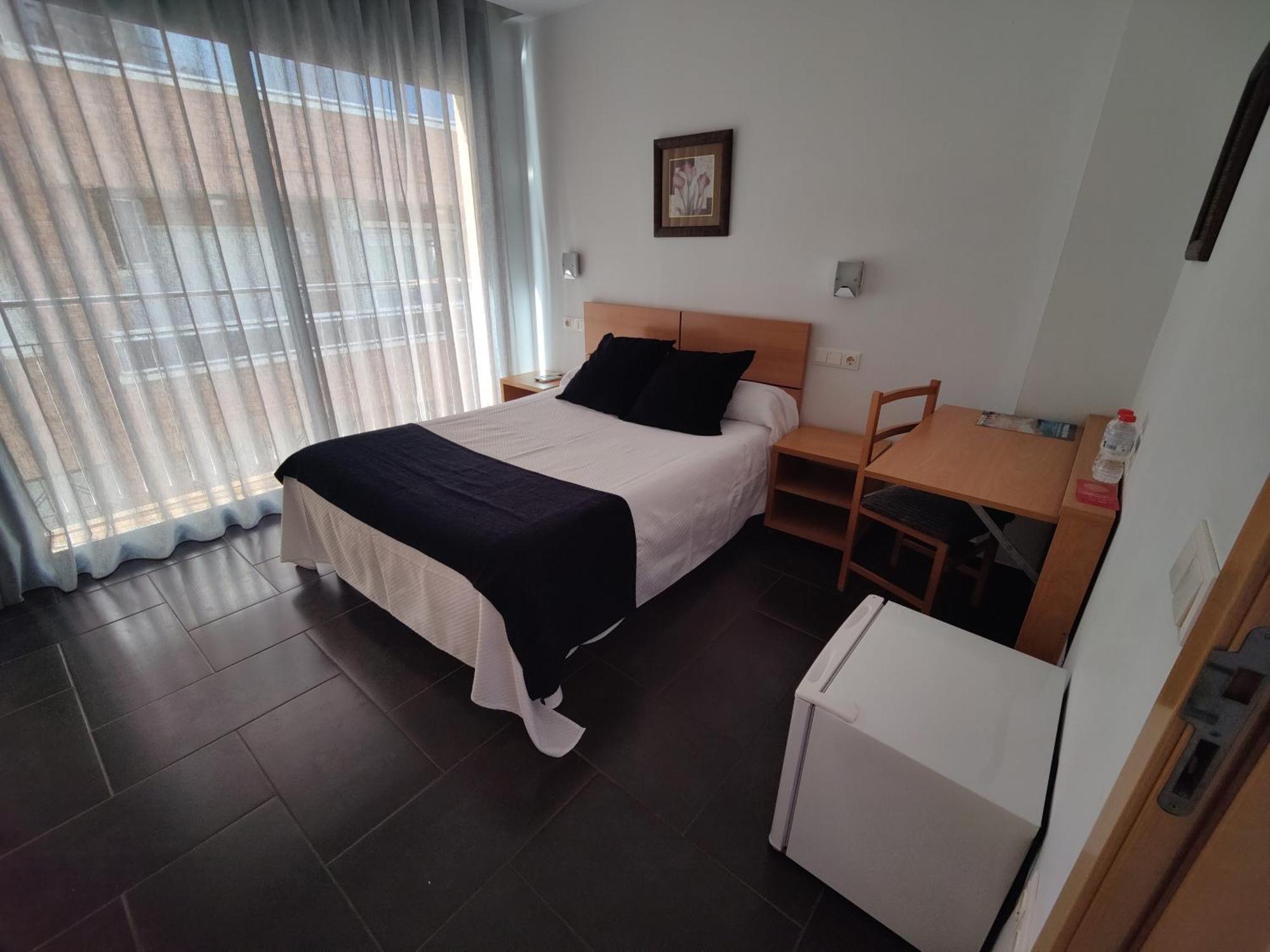 Double Room Private Bathroom