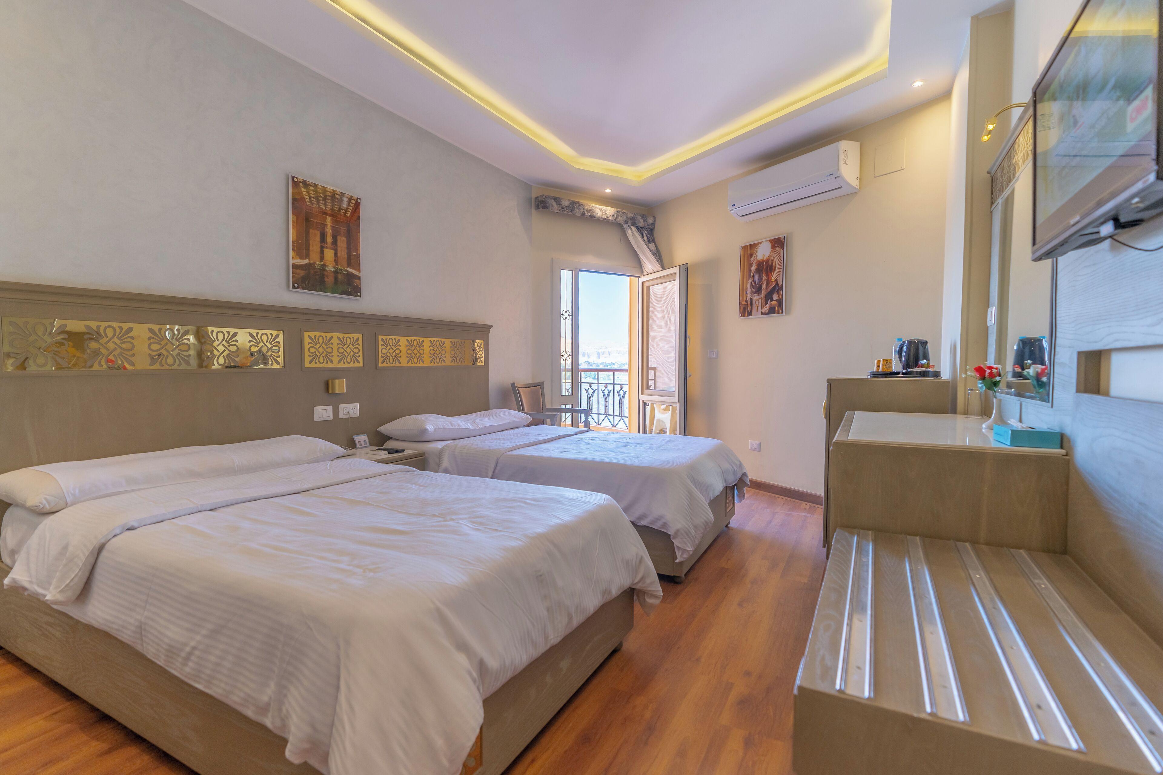 Standard Twin Room Nile View