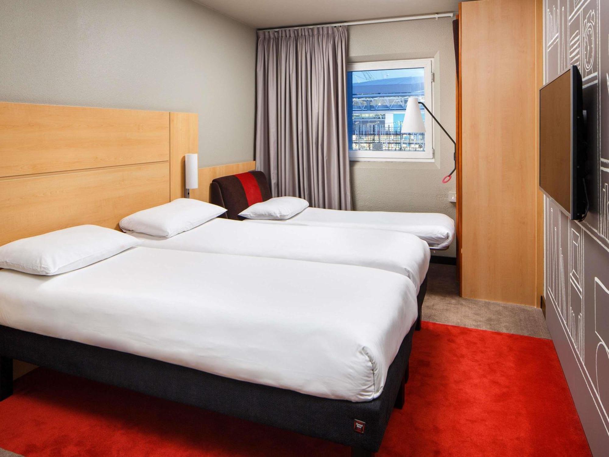 Family Twin Room