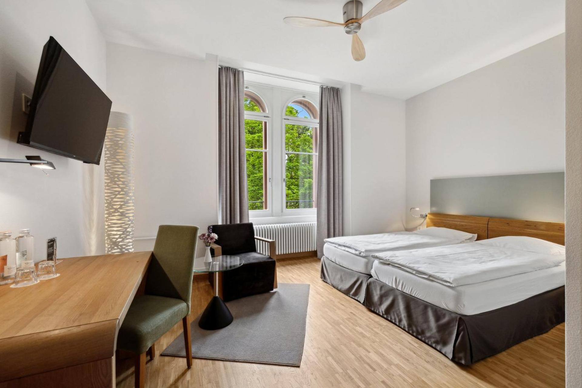 Deluxe Double Room,1765571711:JPEG