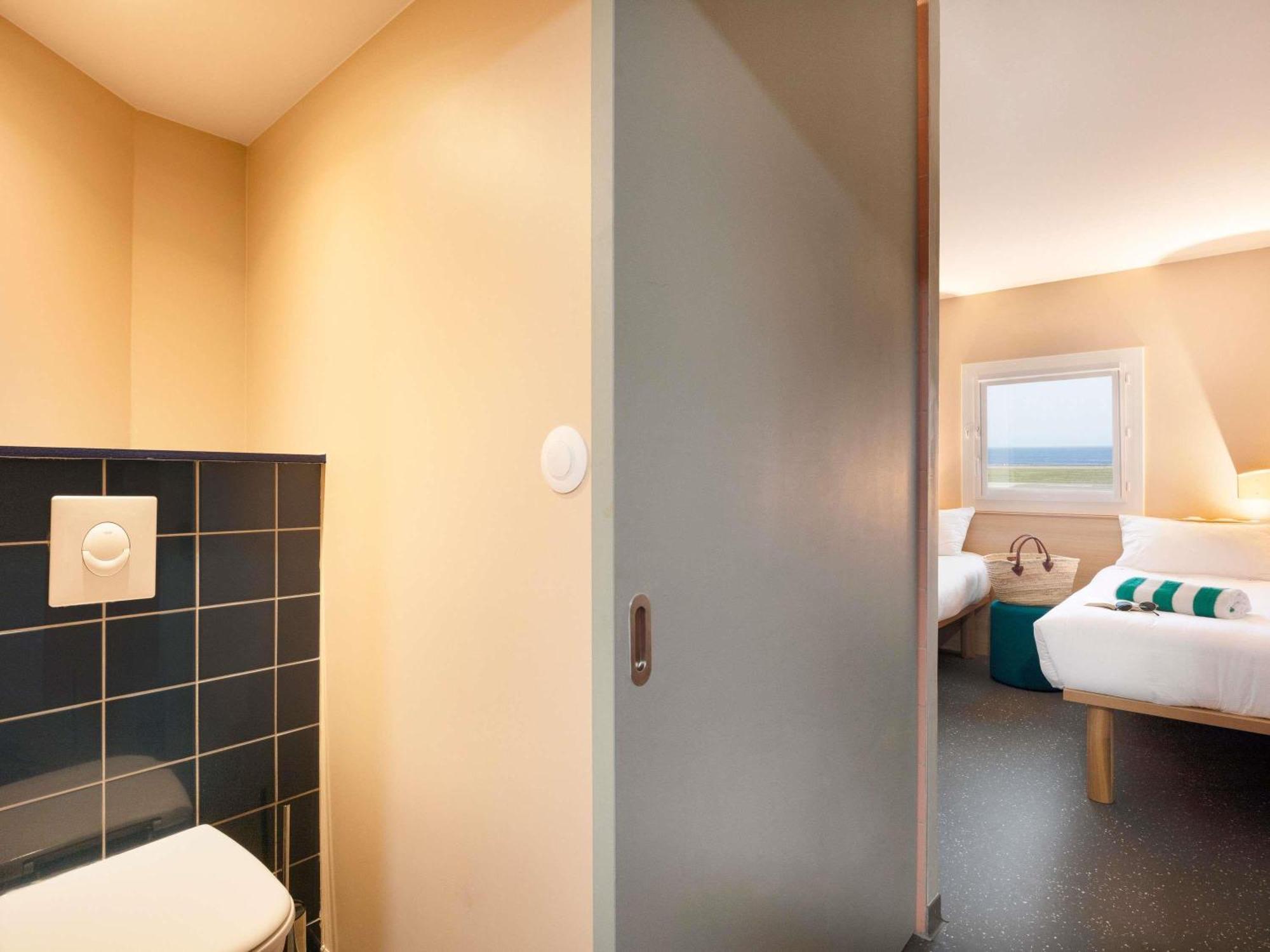 POP Twin Room