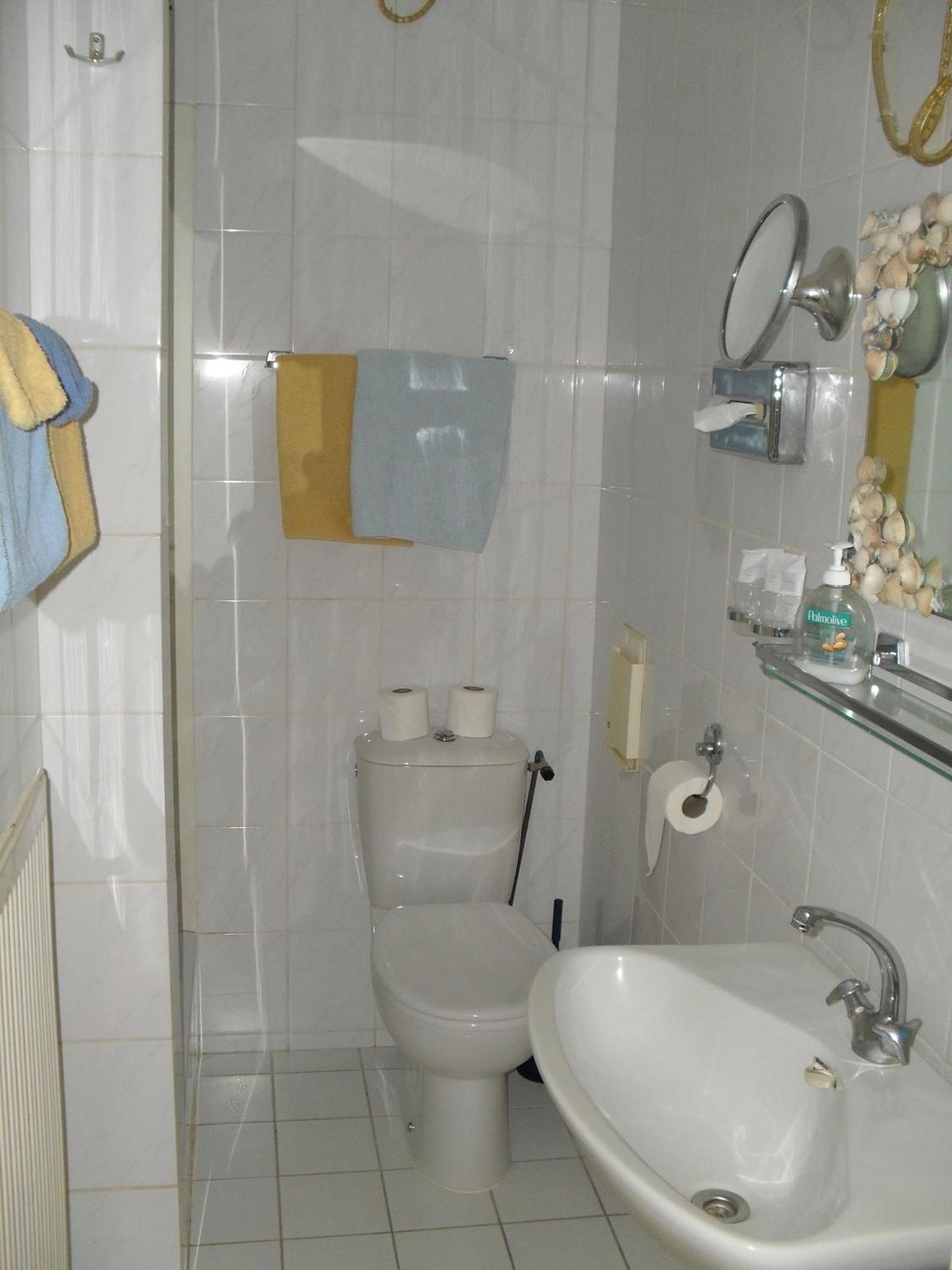 Standard Twin Room,1742568465:JPEG