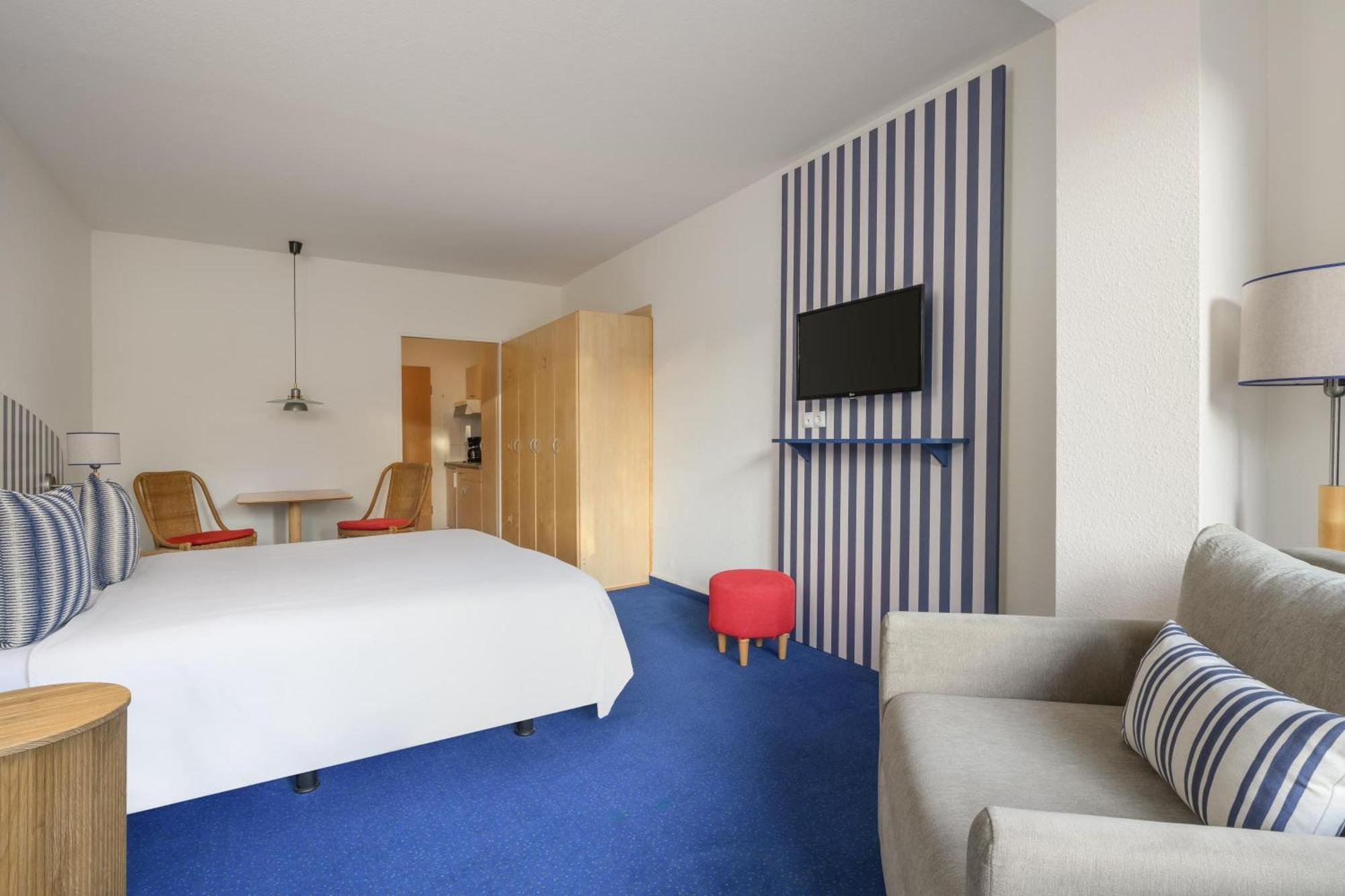 Studio Extra Bed