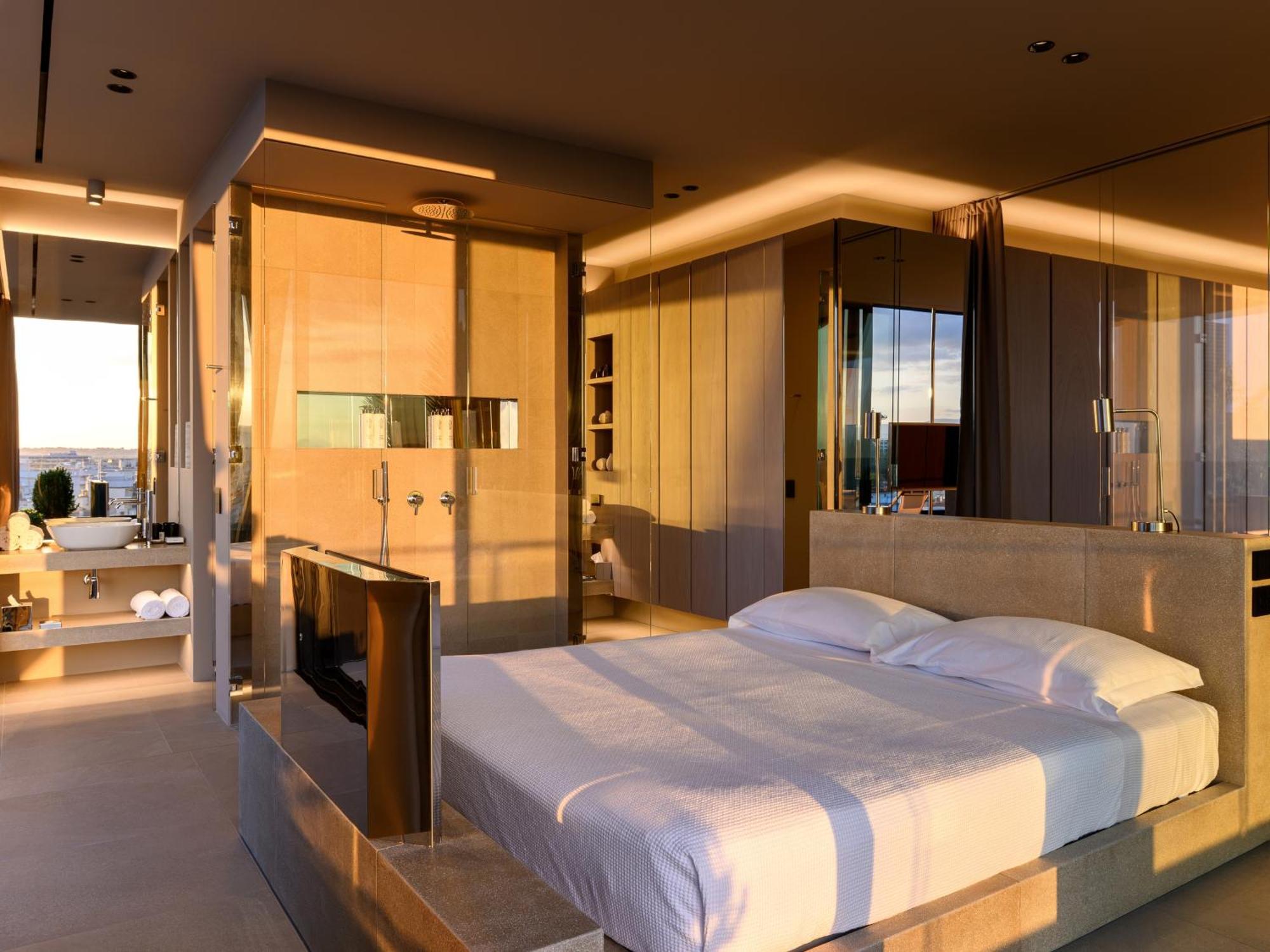 Victoria Penthouse