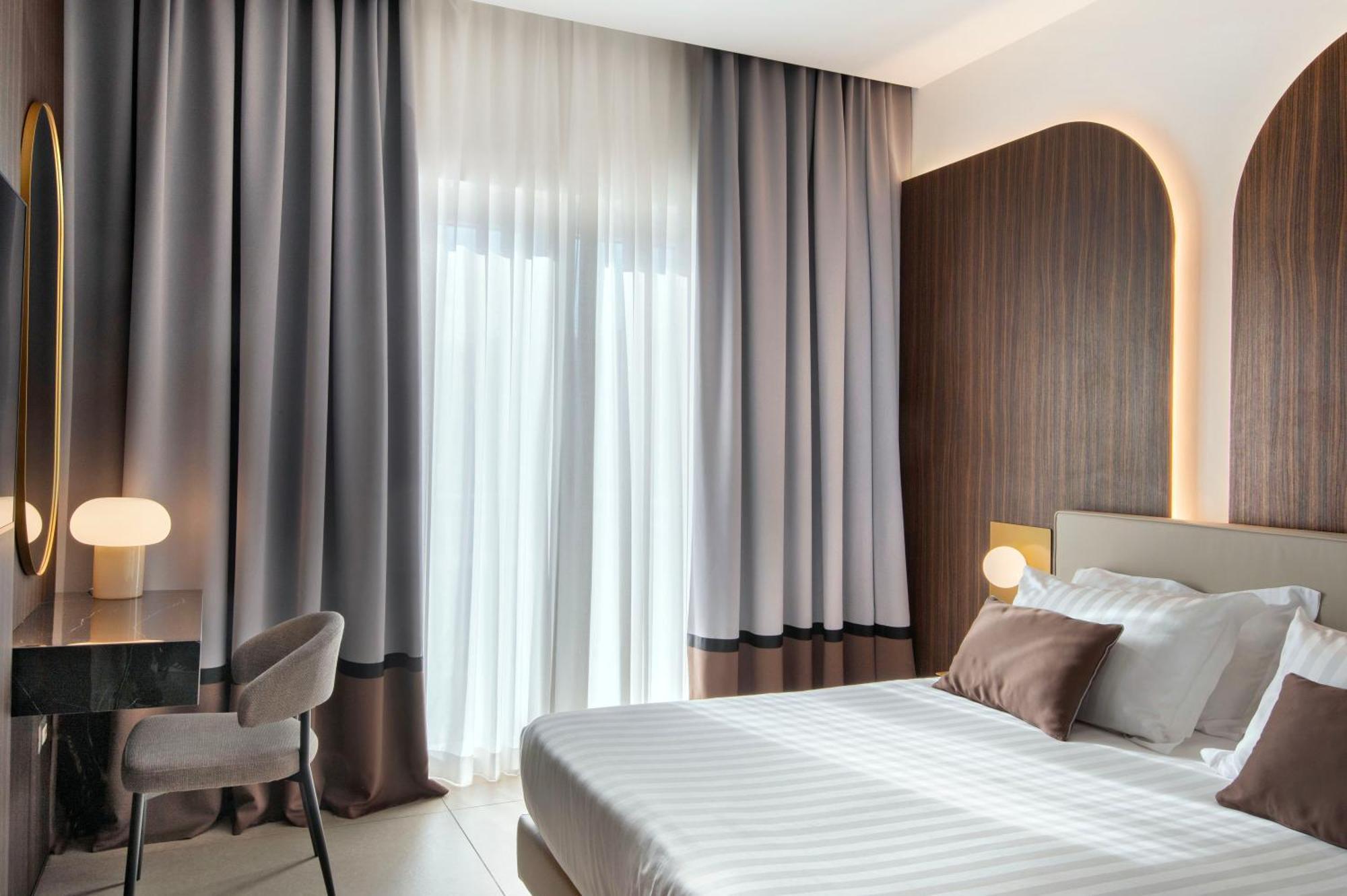Superior Double or Twin Room,1739369893:JPEG