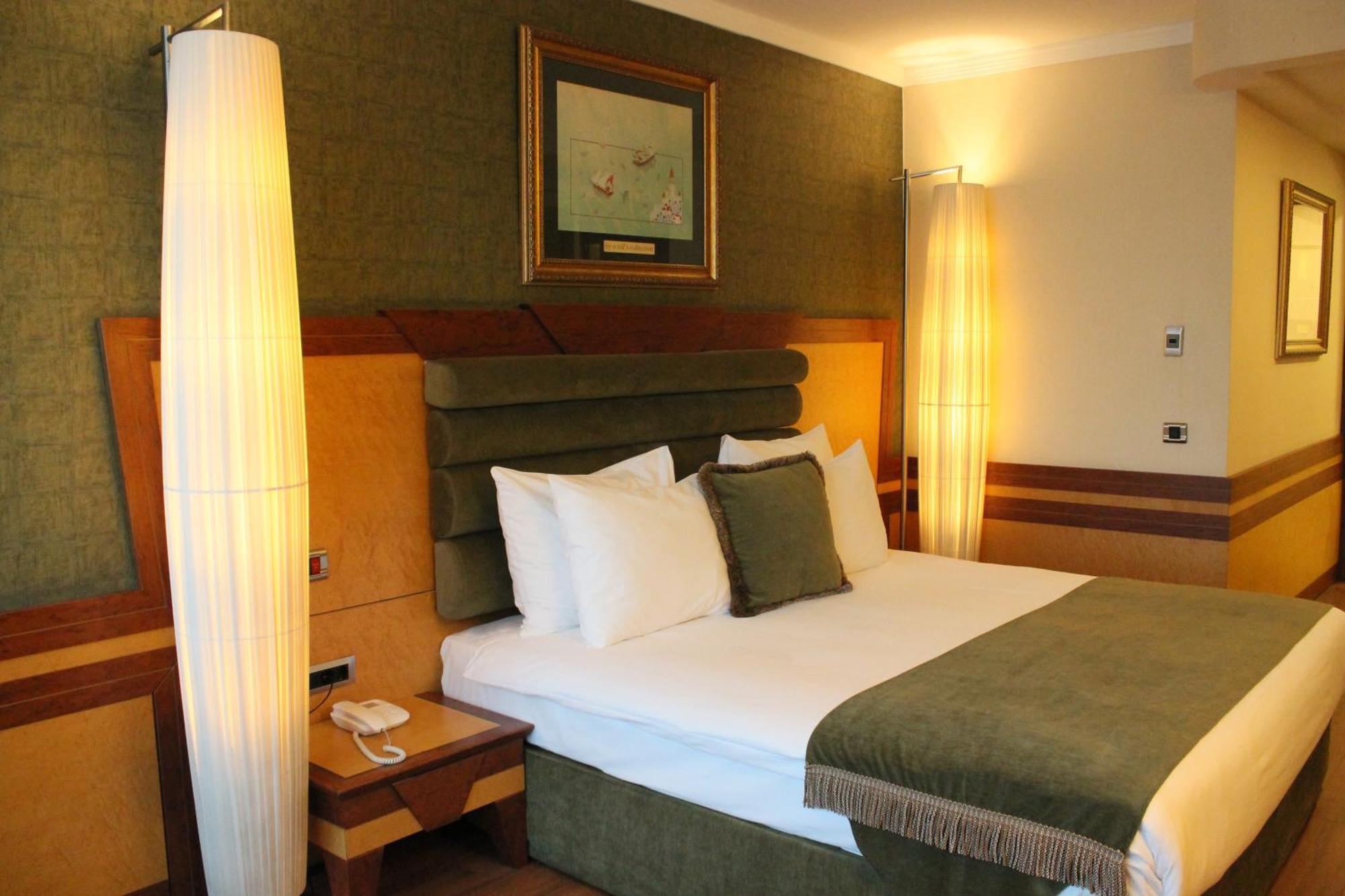 Quadruple Room,1739374434:JPEG