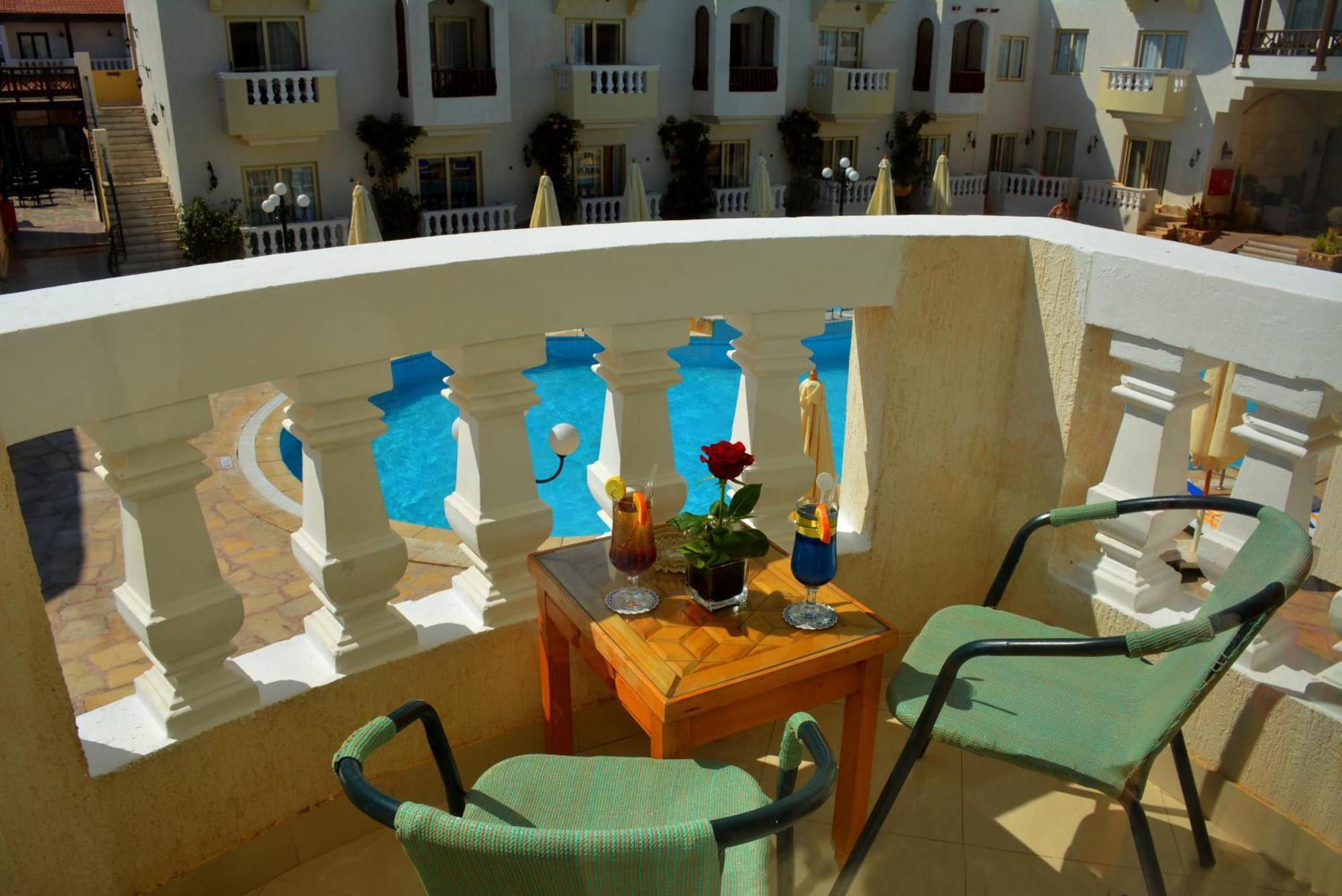 Superior Double Room Pool View