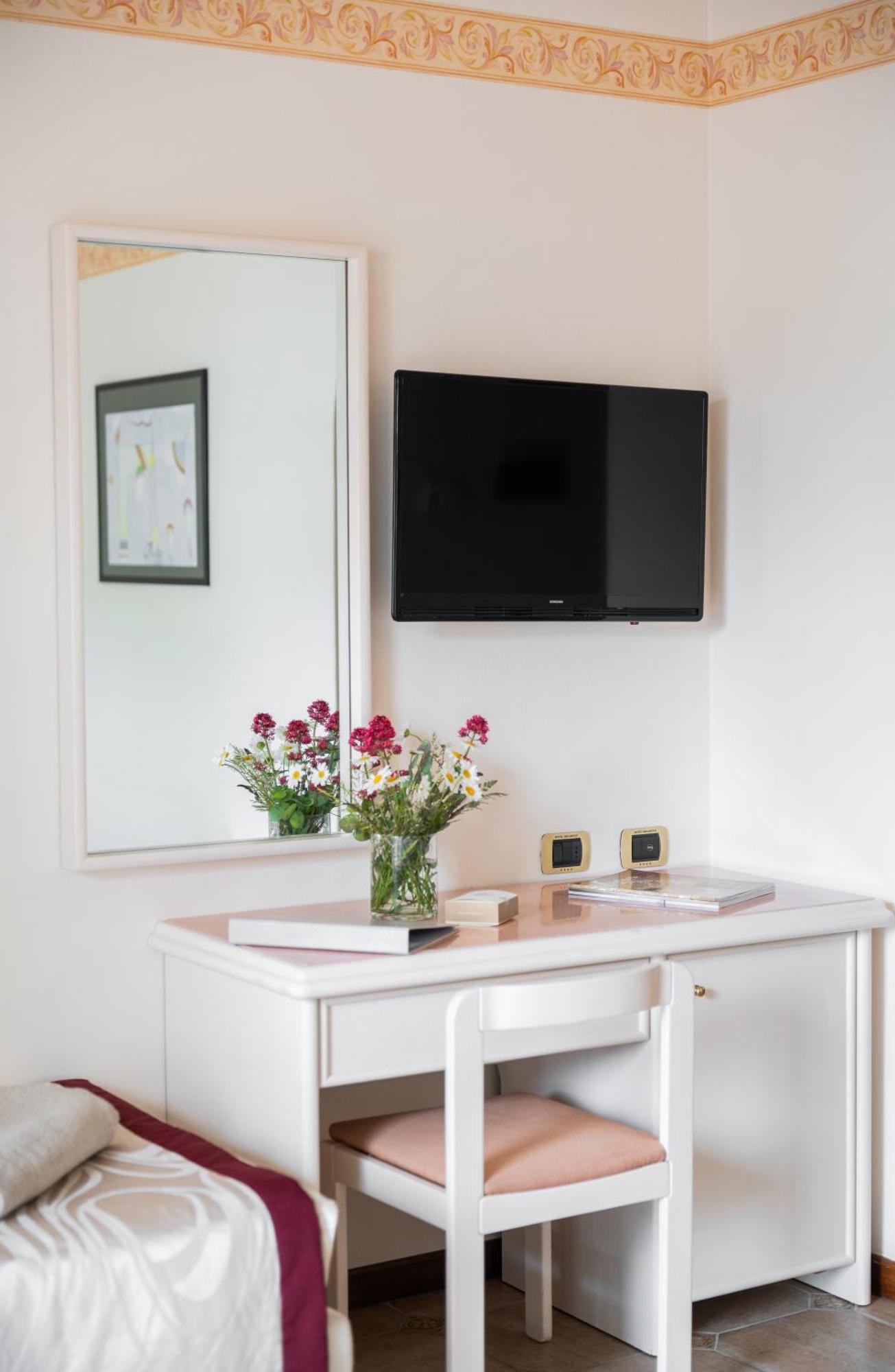 Classic Double or Twin Room