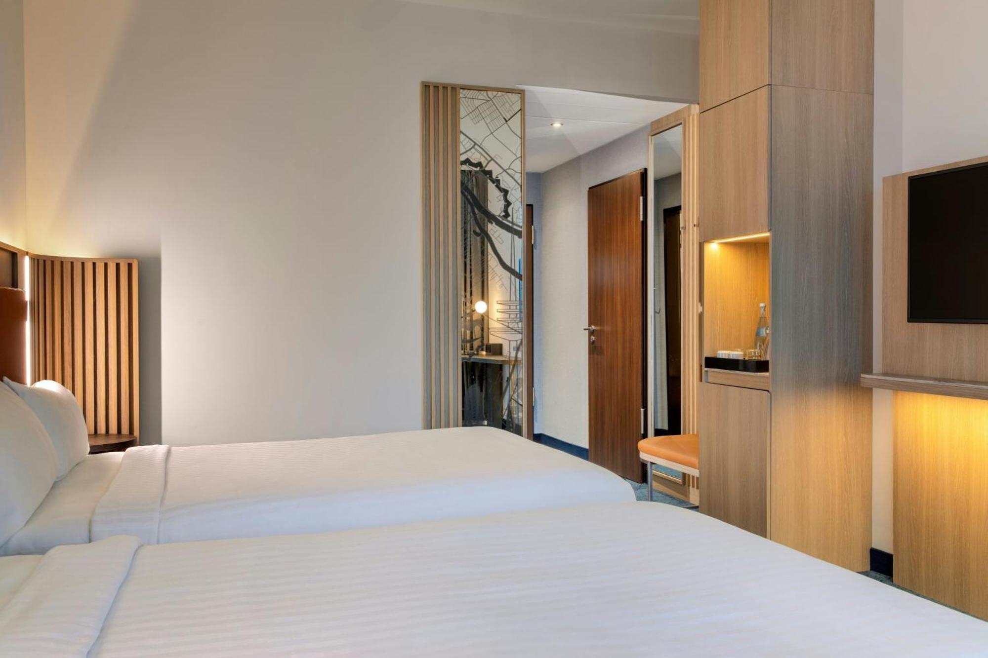 room Guest room 2 Queen Conference Building