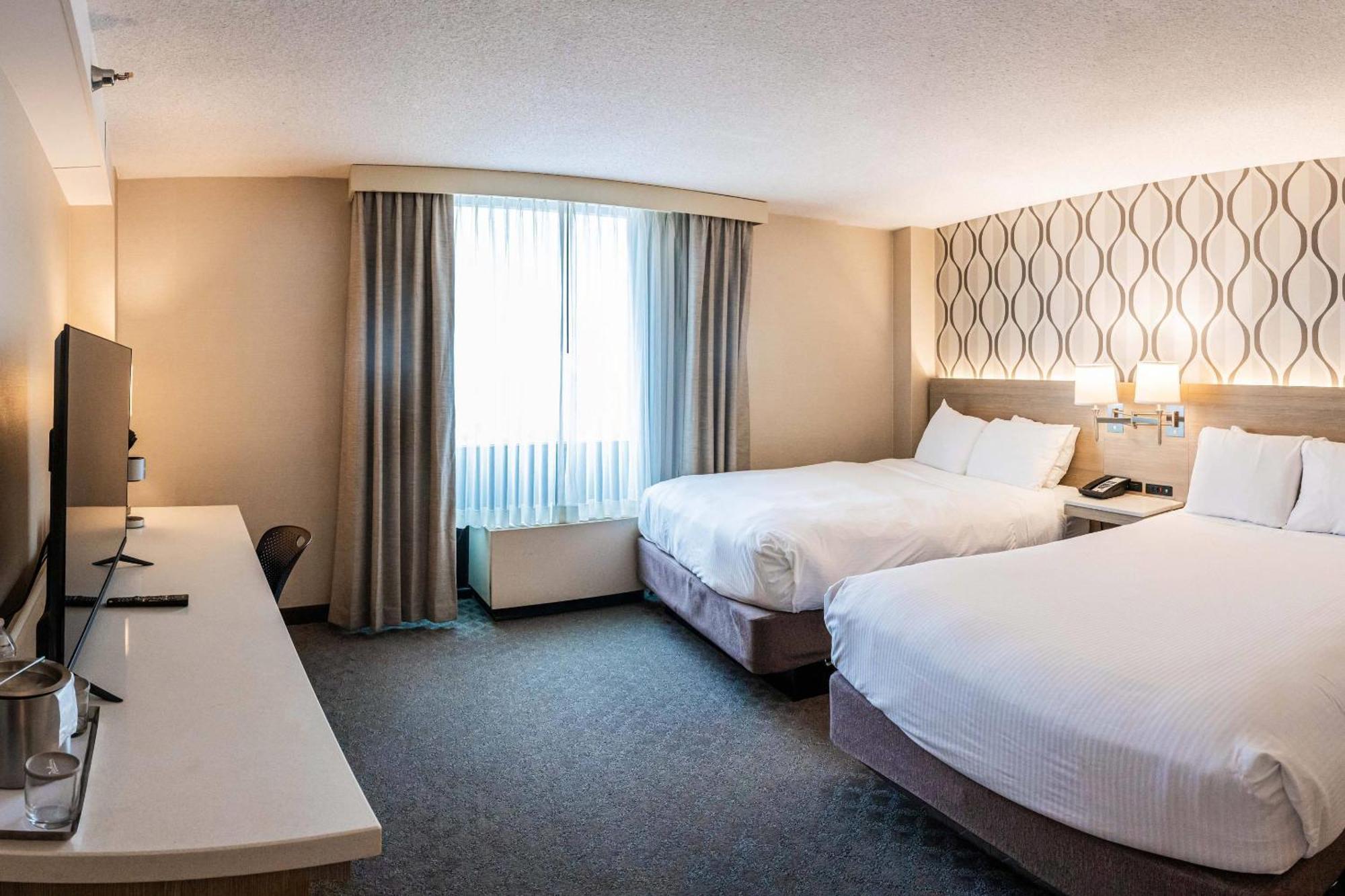 Premium Queen Room Two Queen Beds Lake View,1278172537:JPEG