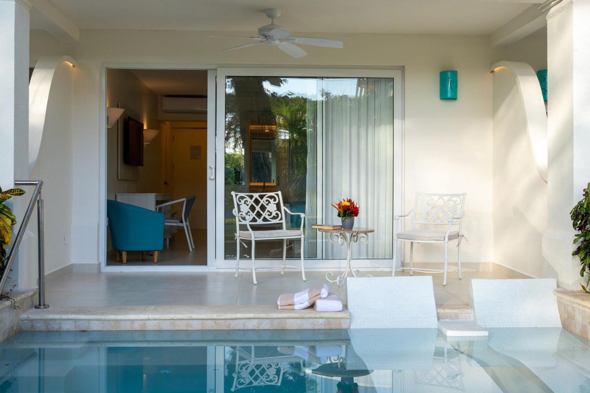 Premium Tropicana King Bed with Plunge Pool-Adults Only