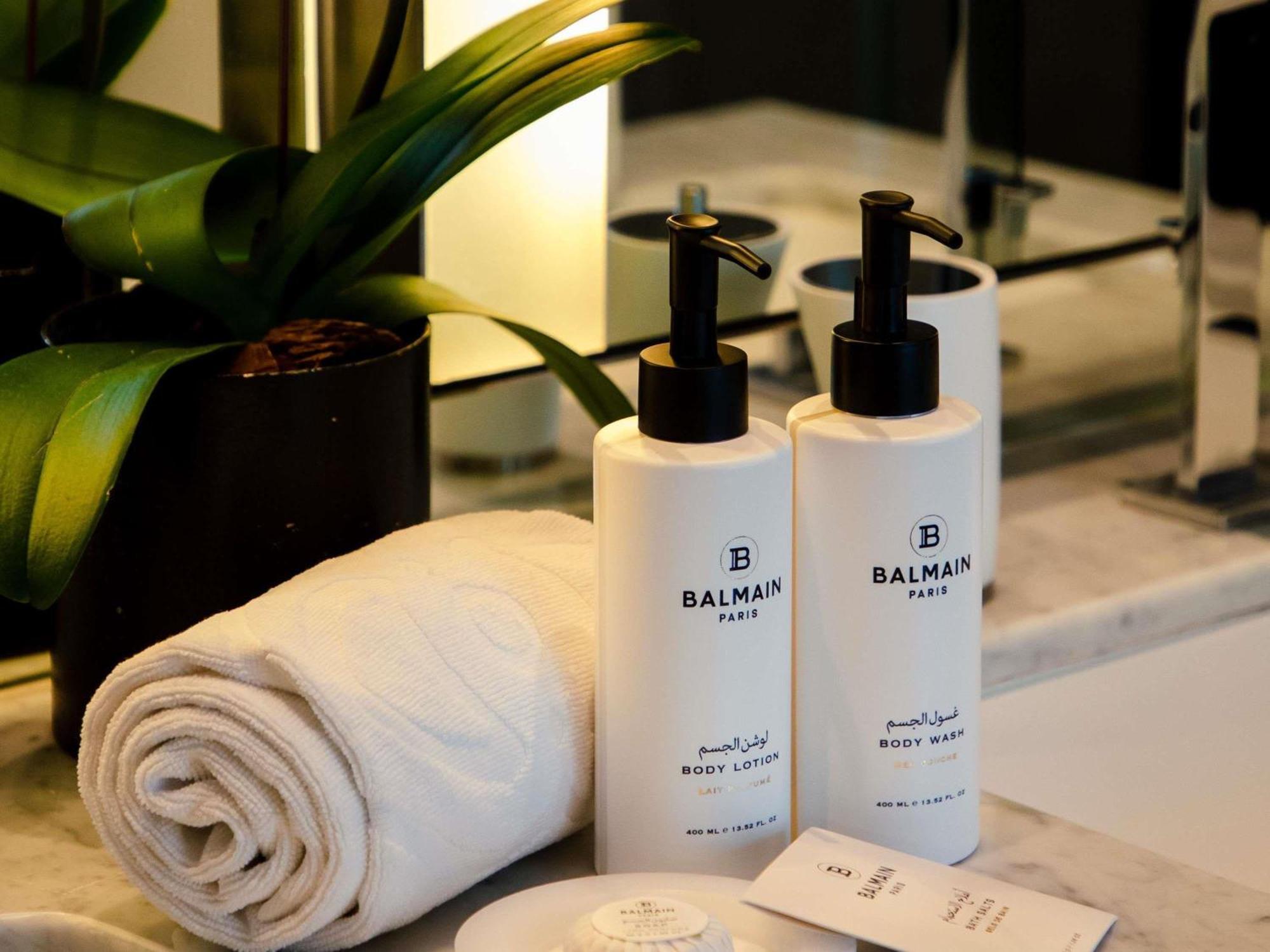 Luxury Twin Room Club Access Burj Khalifa View,1771837791:JPEG