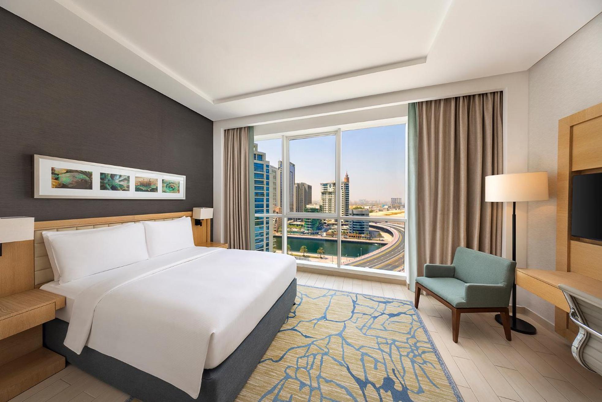 Two Bedrooms Suite City View