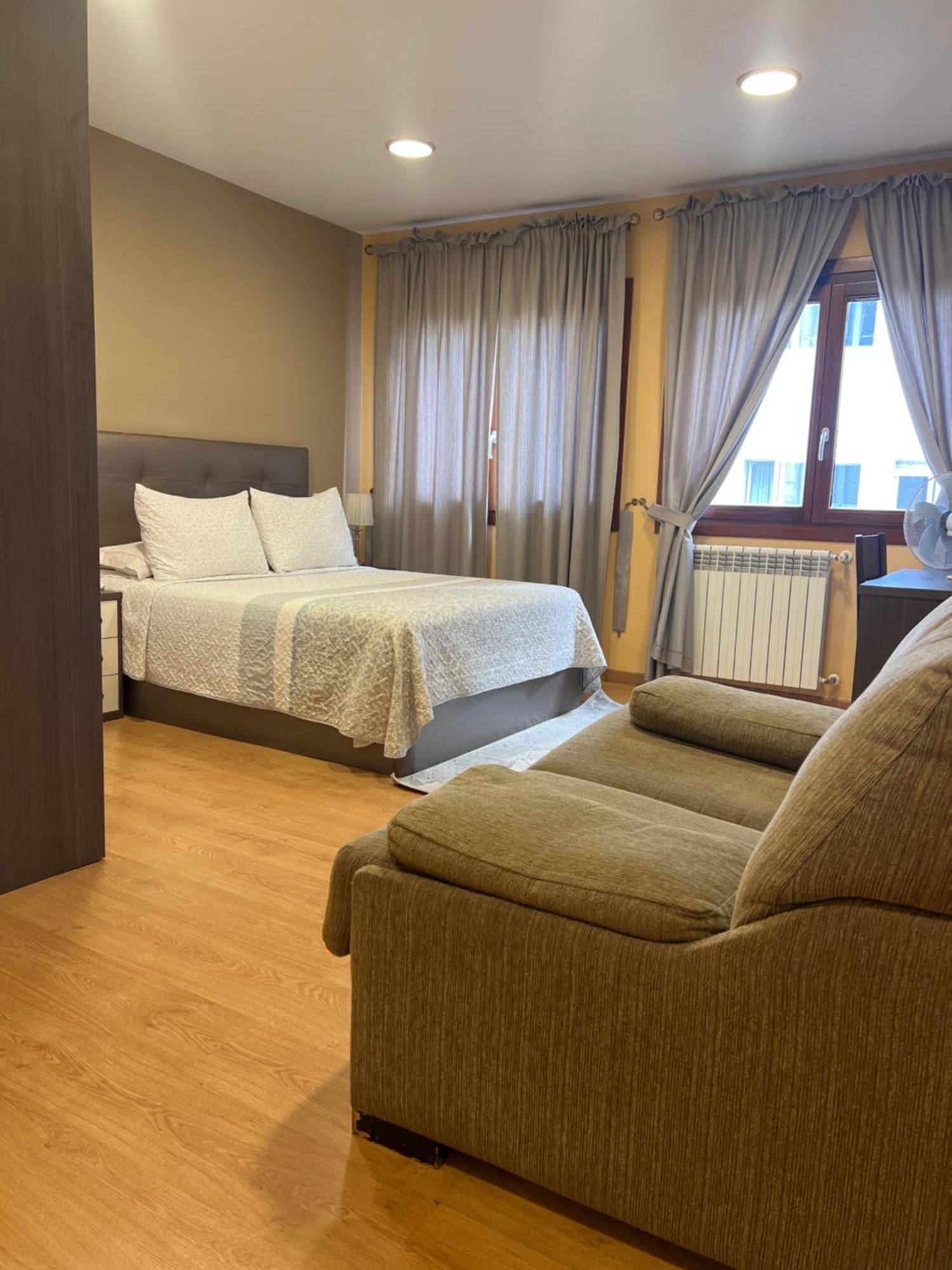 Large Double Room,1739452142:JPEG
